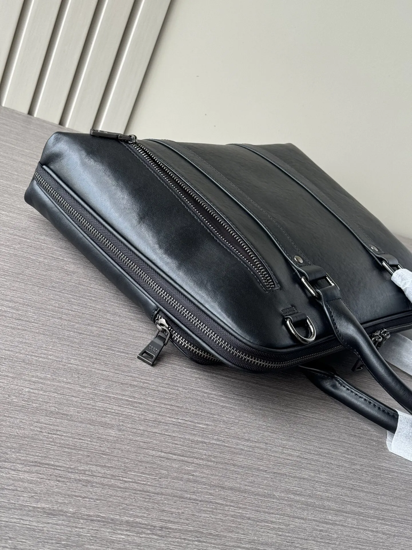 Prada 黑色 啡色 小牛皮 公文包 商务通勤款