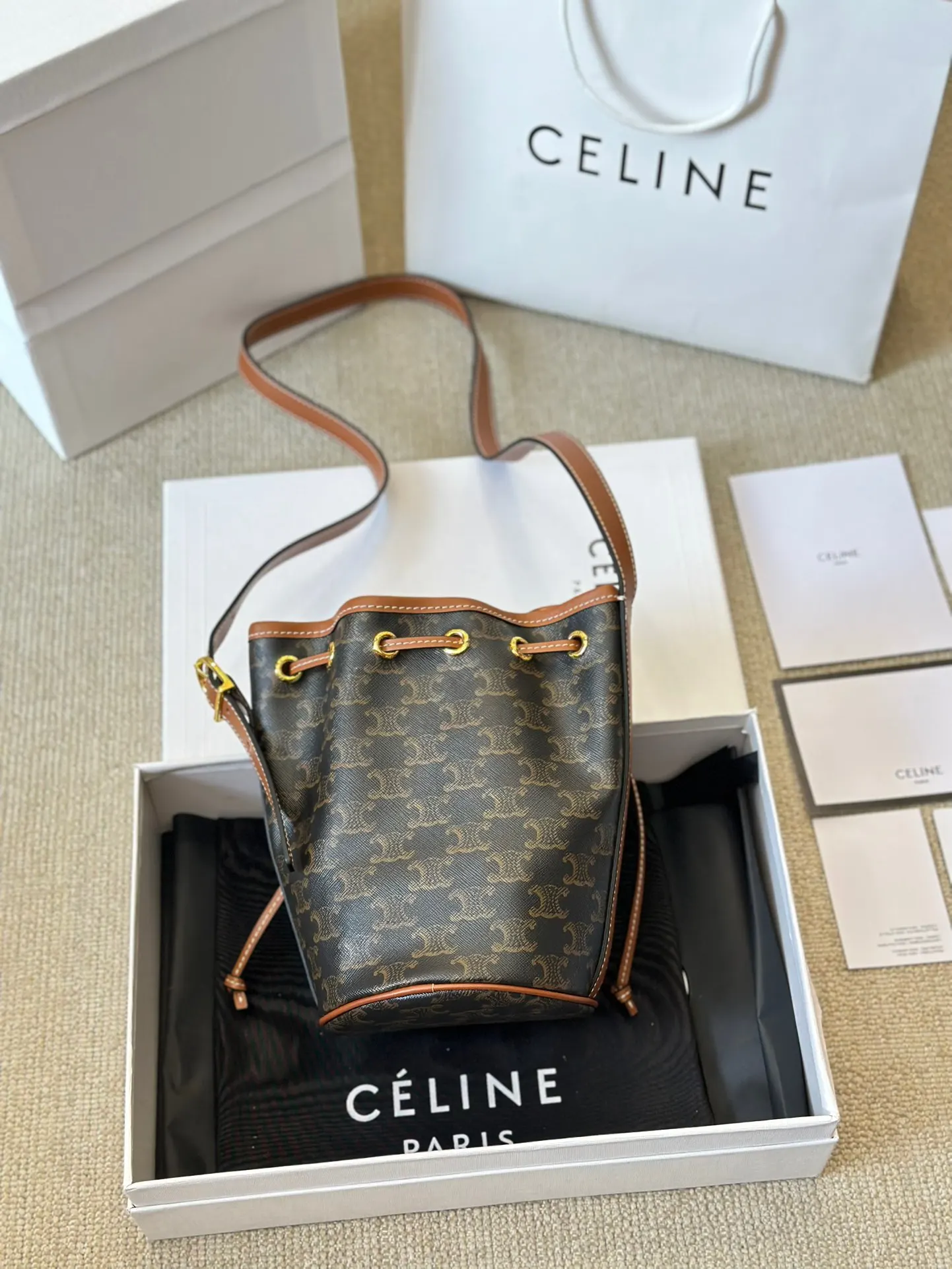 Celine 老花 牛皮 水桶包 休闲水桶款