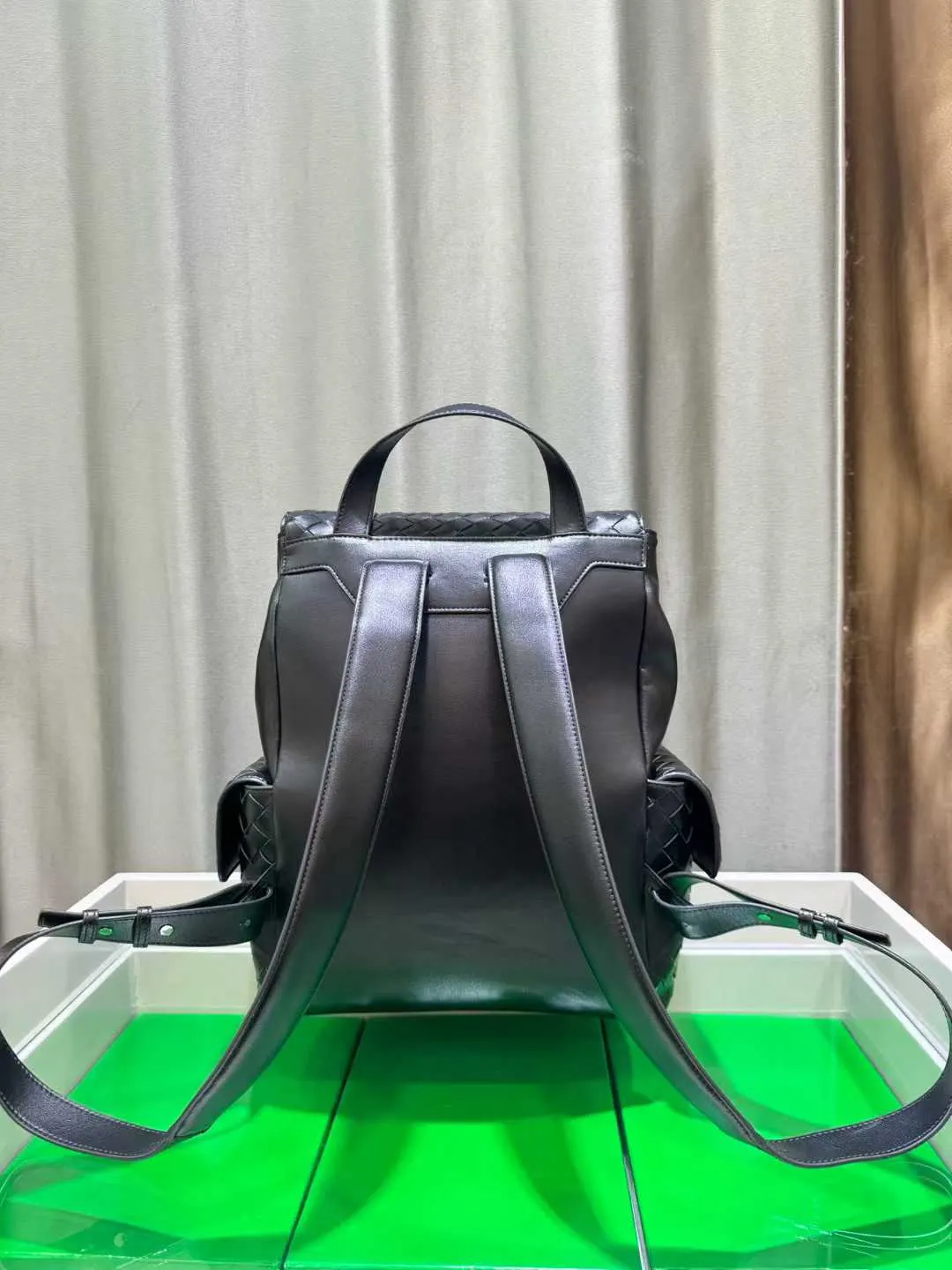 Bottega Veneta 小牛皮 雙肩包 实用雙肩款