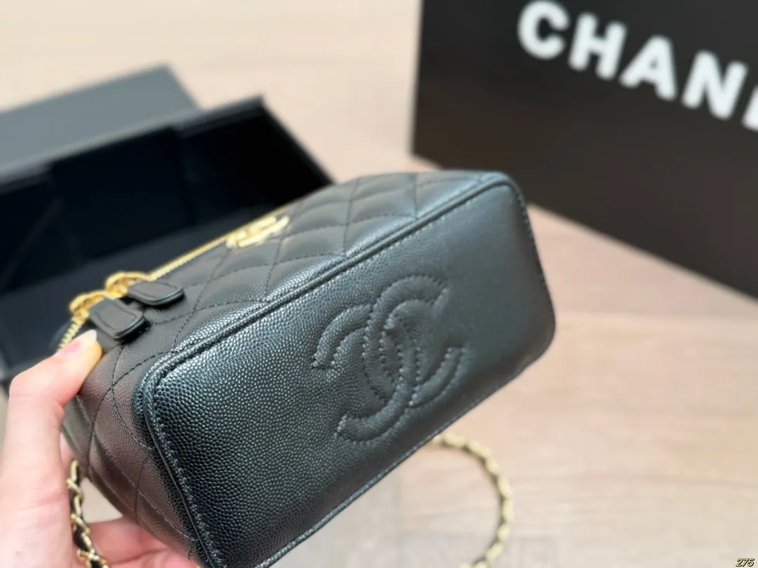 CHANEL 鱼子酱 手柄化妝盒 那么好看 那么 斜背包 輕便斜挎款