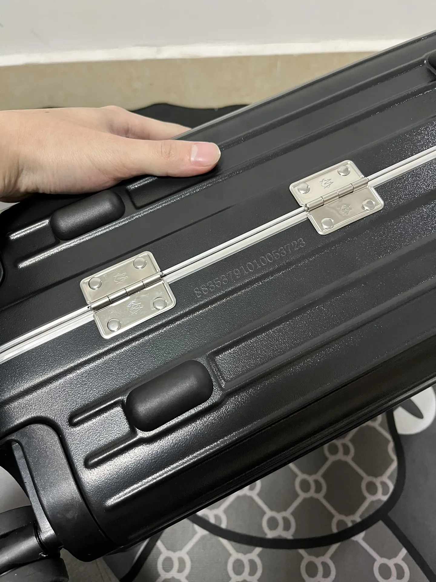 Rimowa Black White Suitcase Travel Lightweight