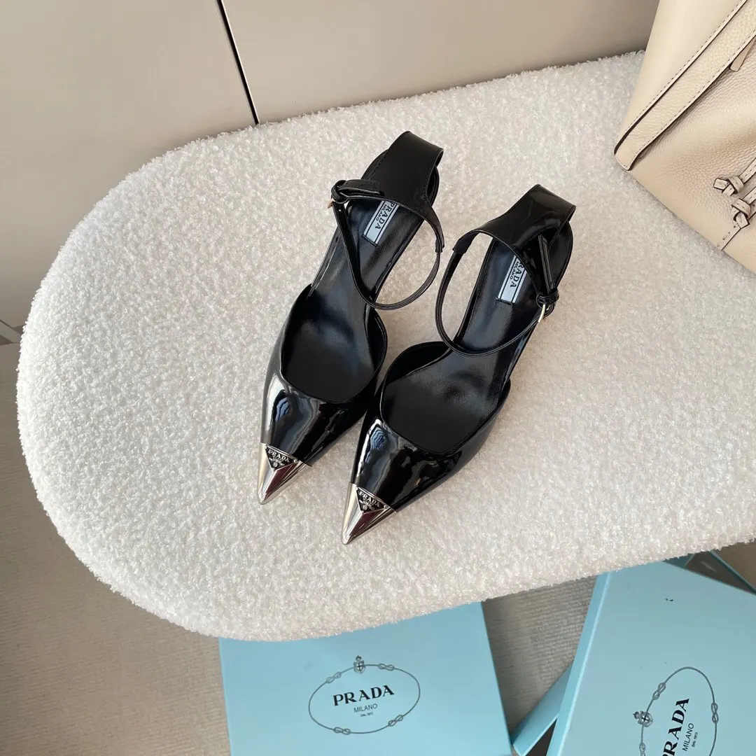 Prada 皮革 拖鞋