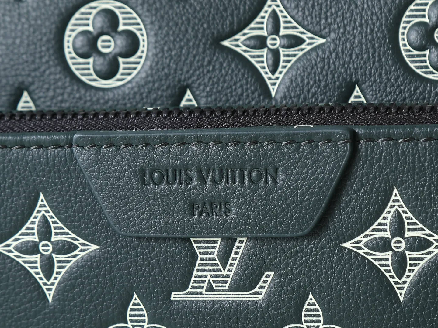 LV Trio Messenger black and gray color scheme messenger bag Image 6 LV Trio Messenger black and gray color scheme messenger bag Image 6