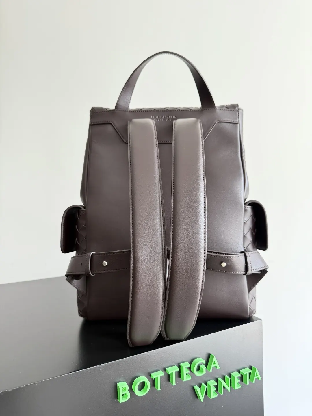 Bottega Veneta 小牛皮 双肩包 实用双肩款