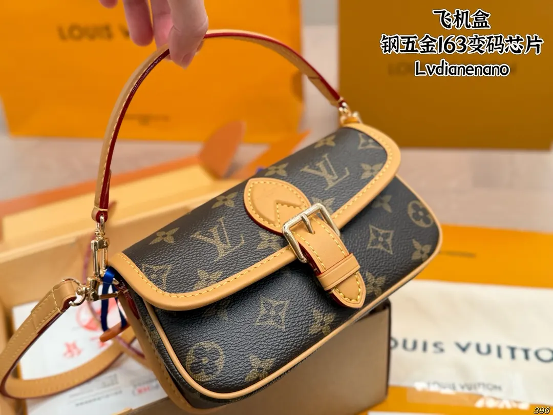 LV Diane 钢五金 na 腋下包 復古腋下背款