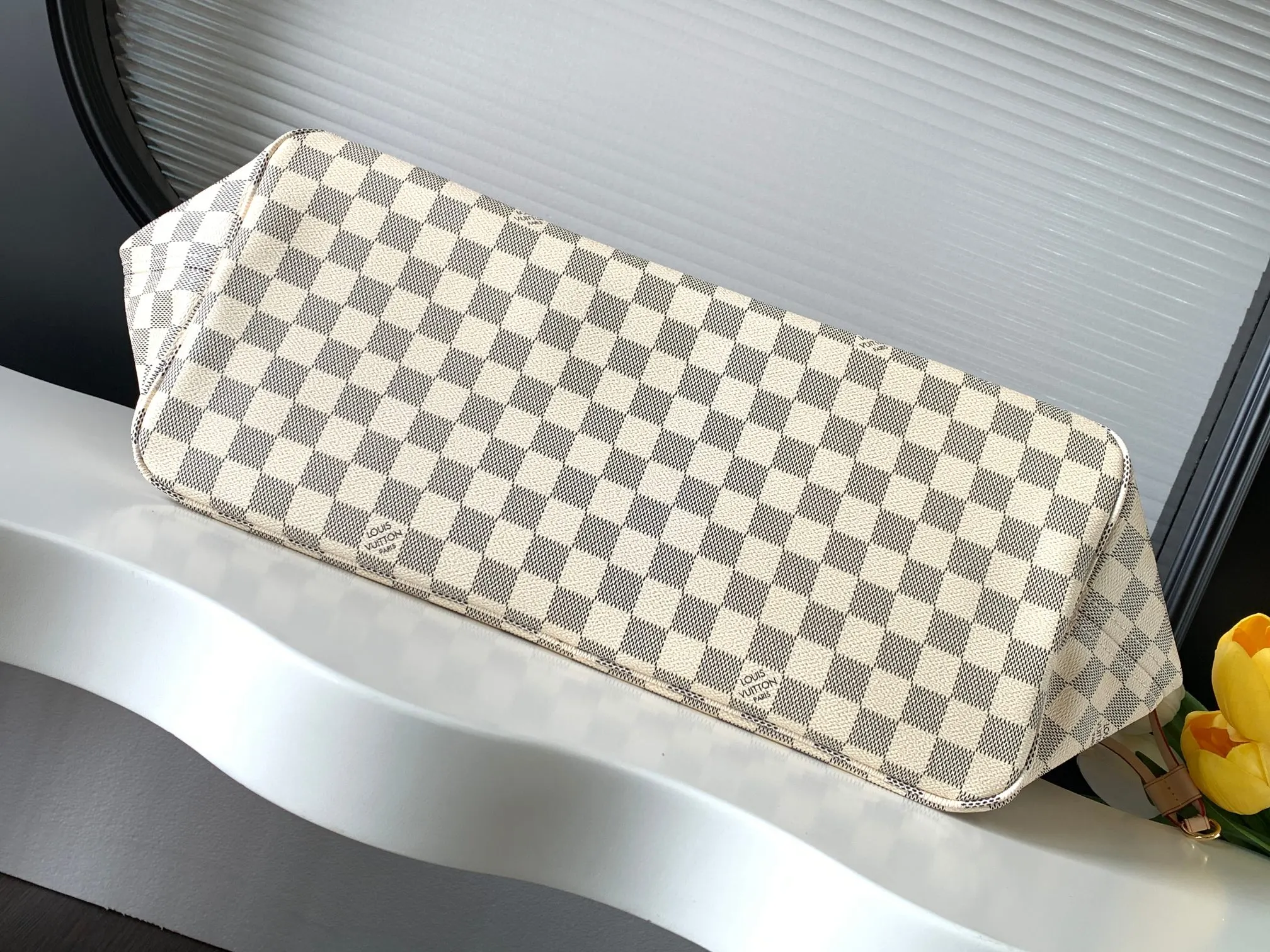 Louis Vuitton Clutch Bag Canvas