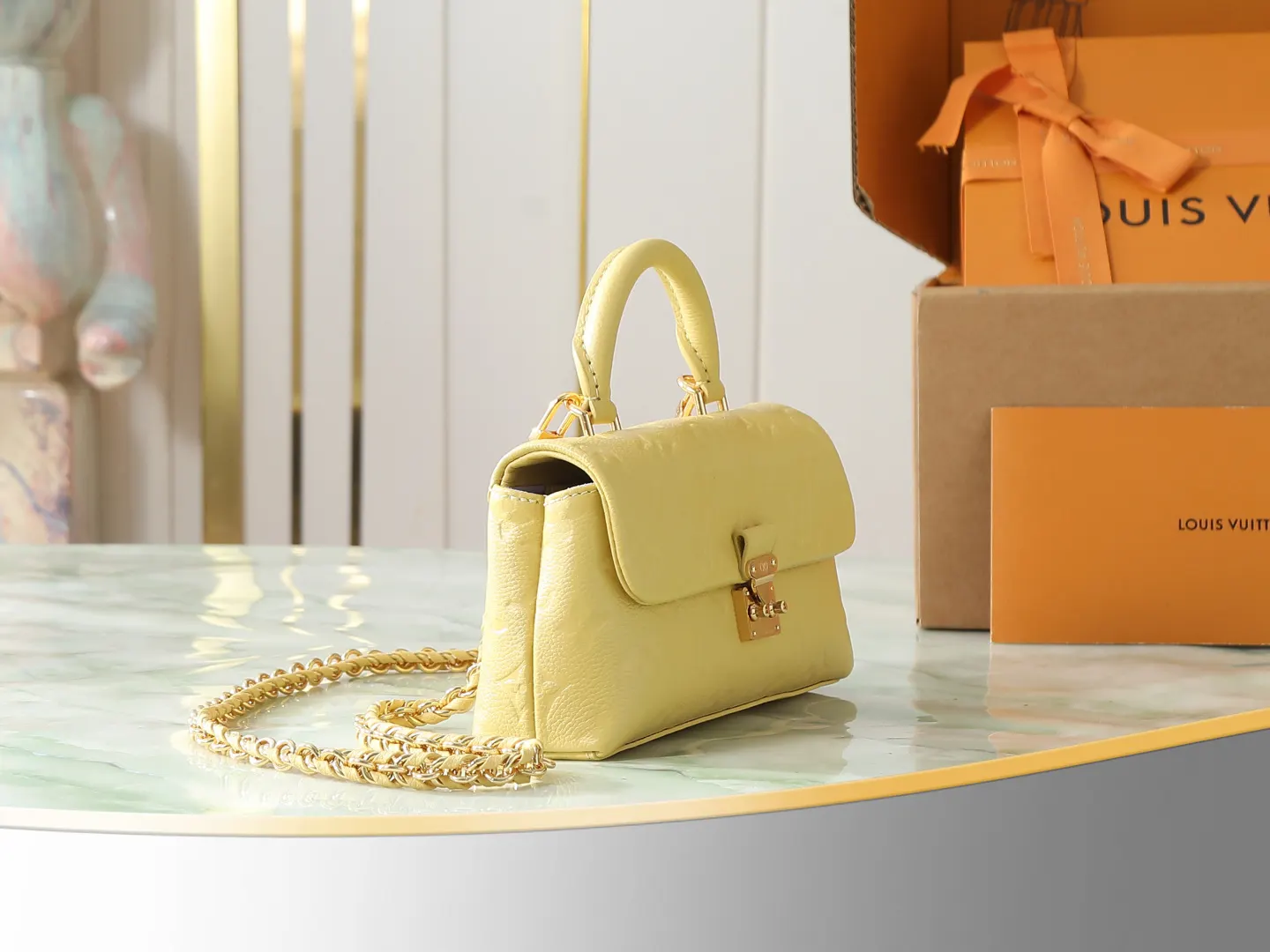 White Chain Bag