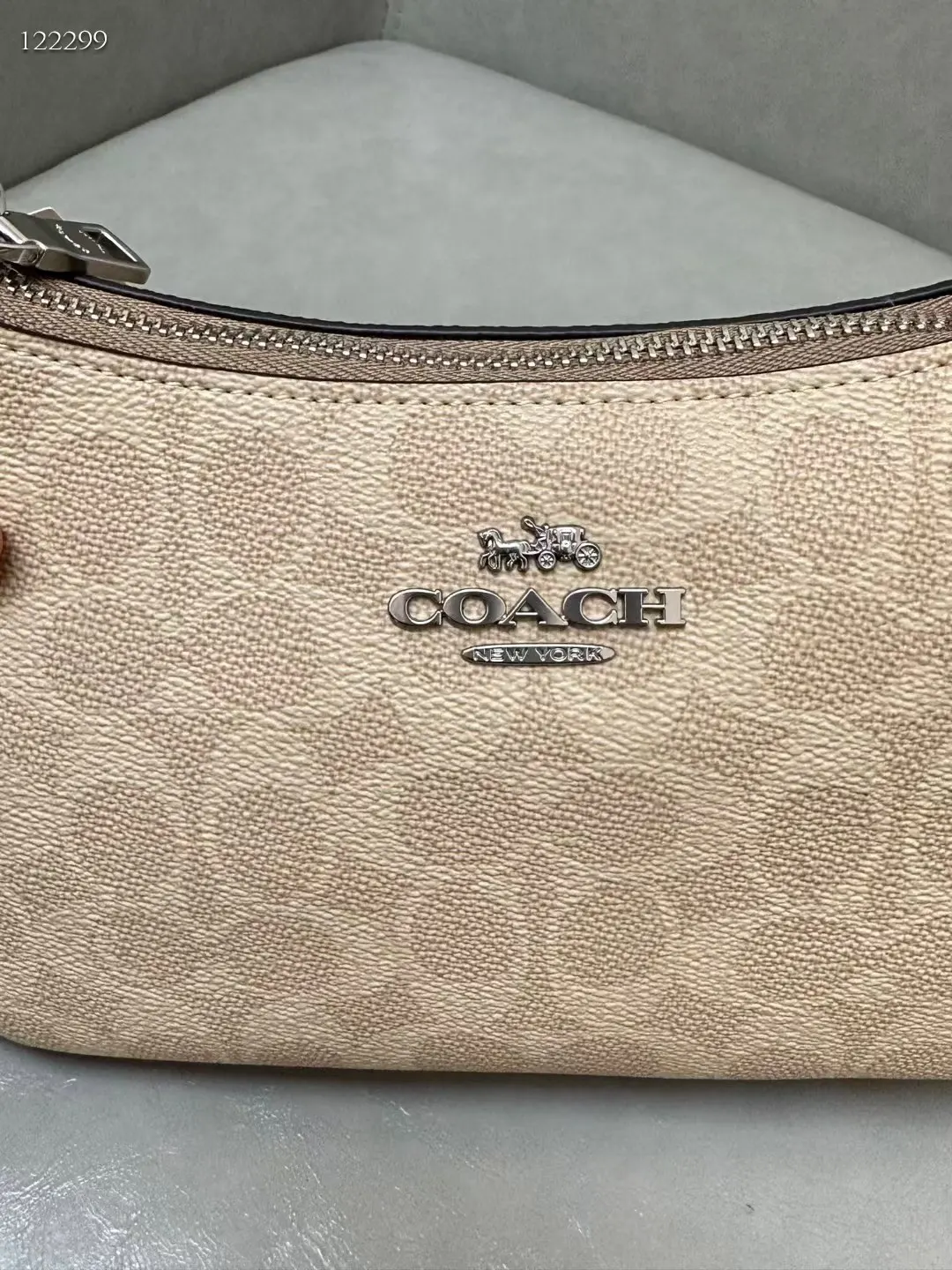 Coach 牛皮 豆沙色 经典标志 腋下包 复古腋下背款