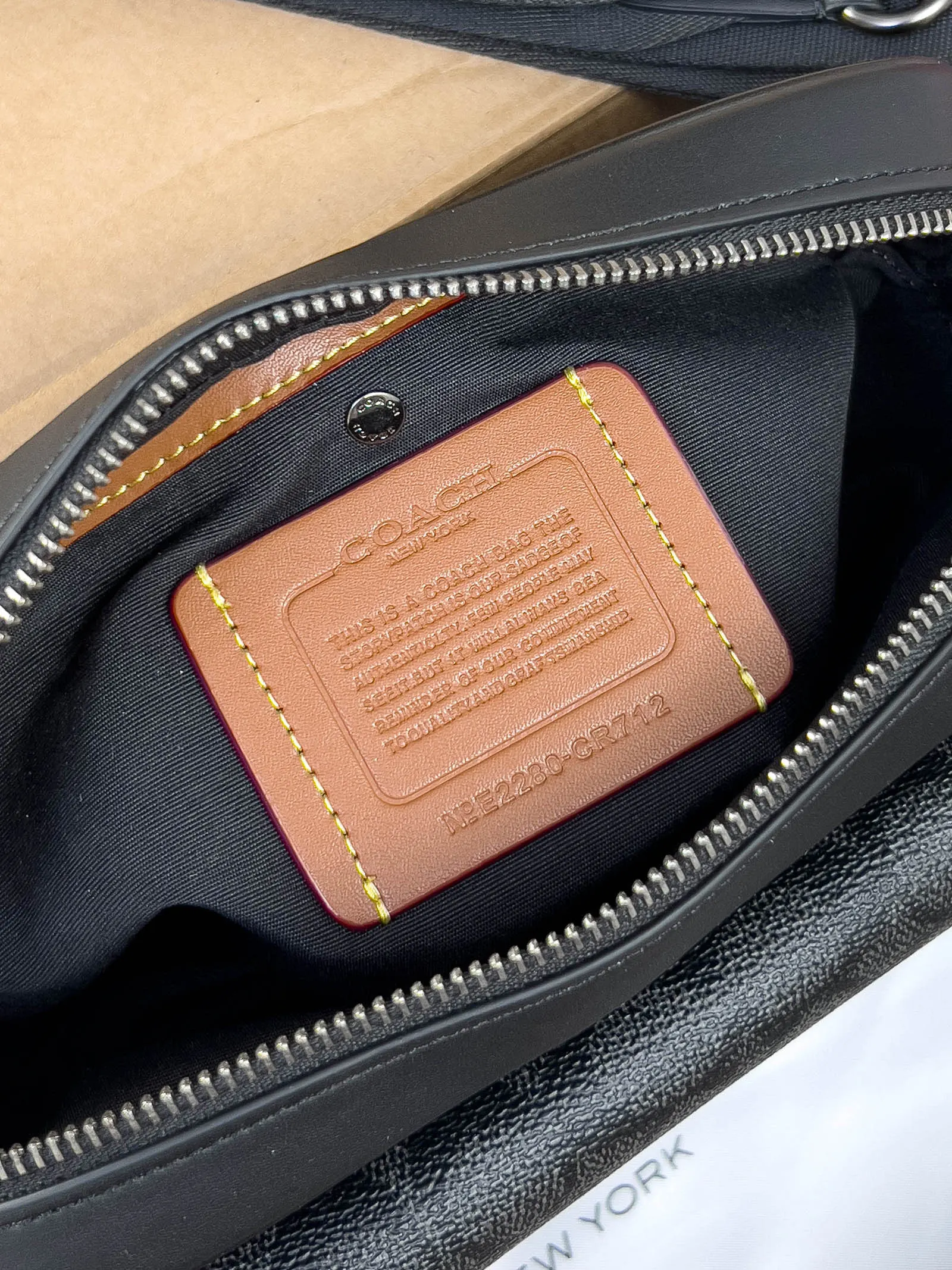 Coach 牛皮 flat鏈條小邮差包 鏈條包 精致鏈條款