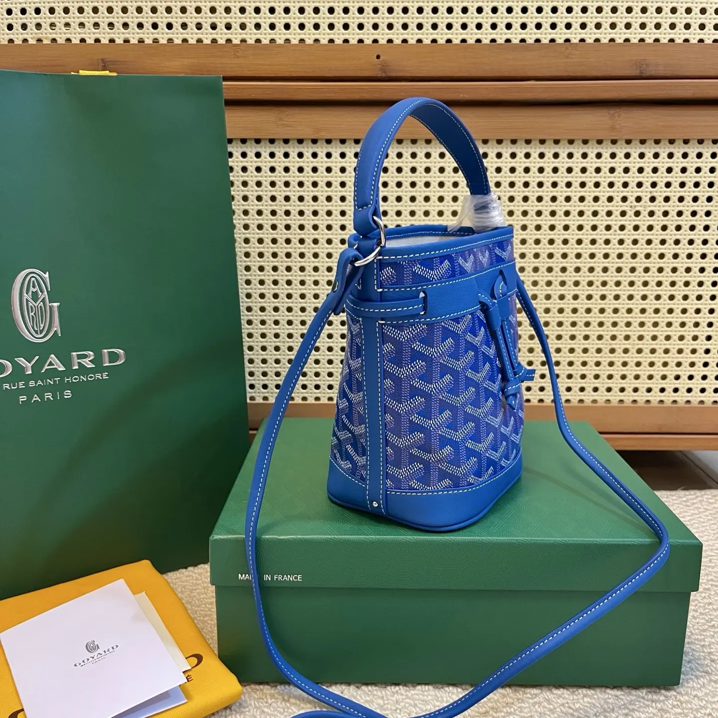 Goyard 皮革 轻盈小巧去始终保持标志性水桶百搭造型 水桶包 休閒水桶款