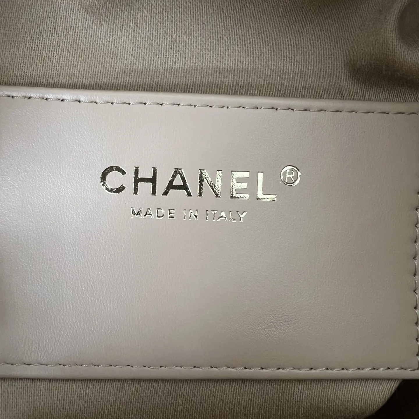 Chanel 22 棕色 皮革 单肩包