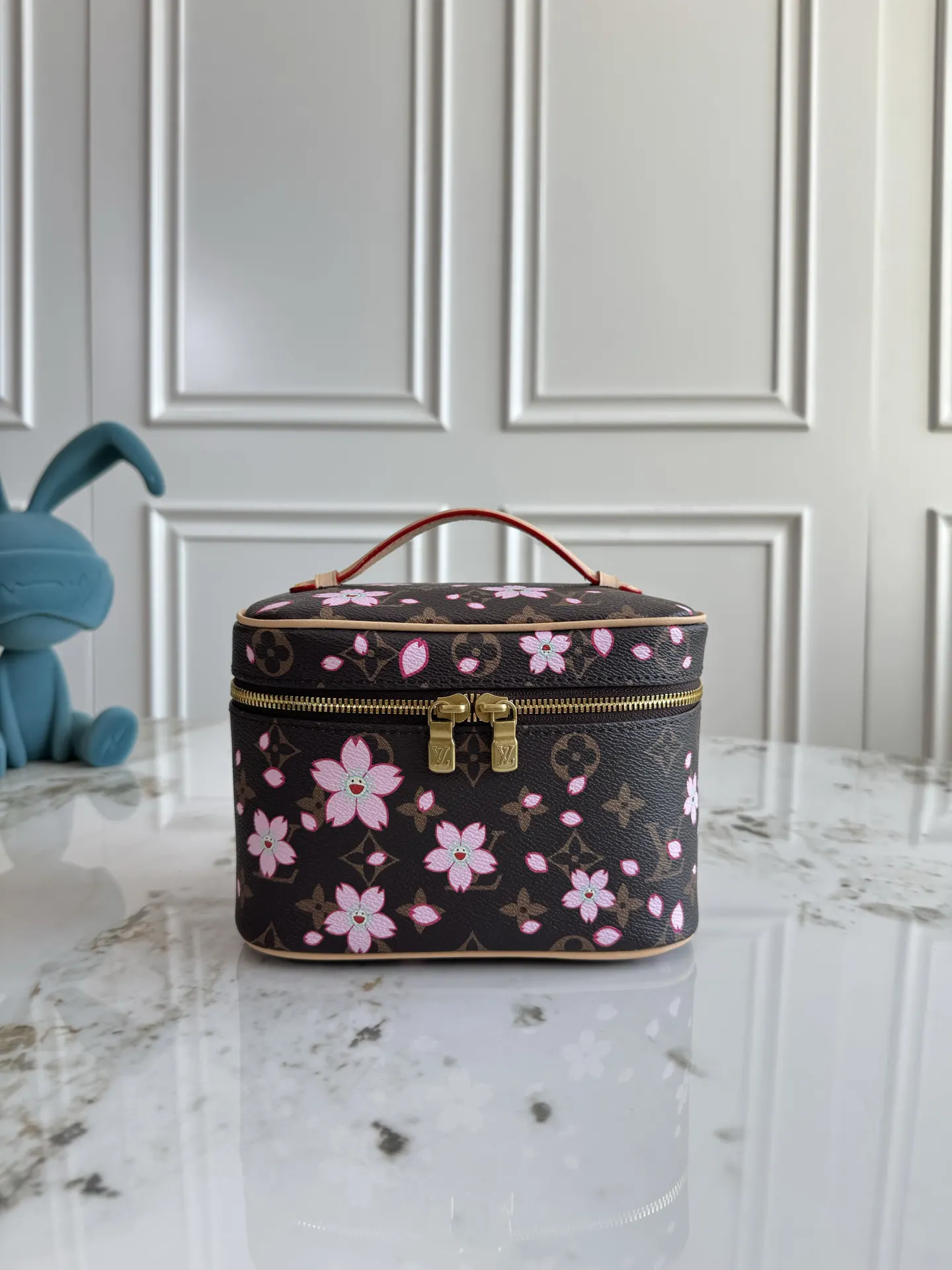 LV 棕色 金色 牛皮 化妝包 便携收納款