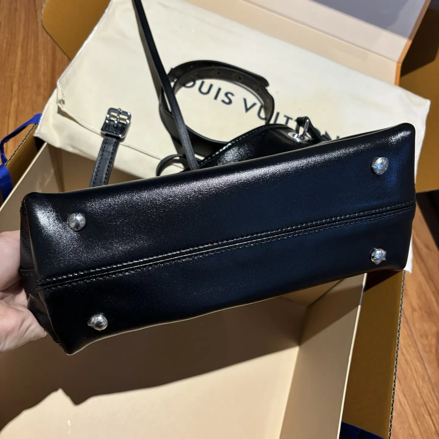 CarryAll 牛皮 链条包 精致链条款