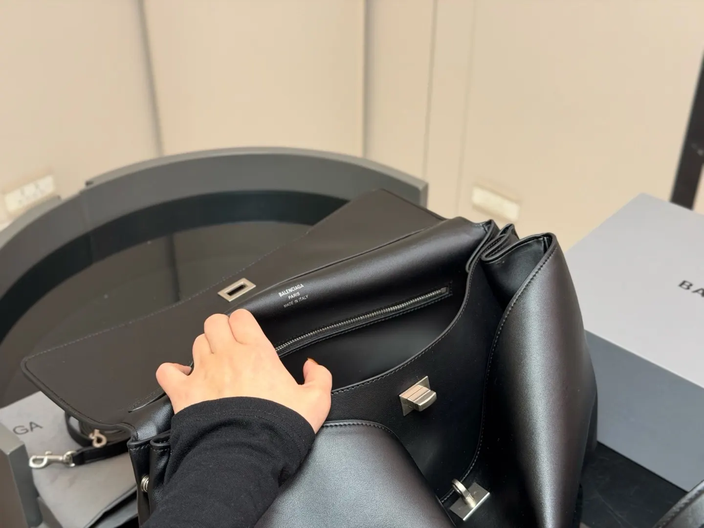 Balenciaga 巴黎世家 RODEO 托特包 矮个子也能驾驭 大容量托特款