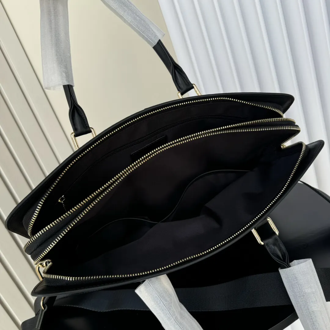 Prada 黑色 小牛皮 公文包 商務通勤款