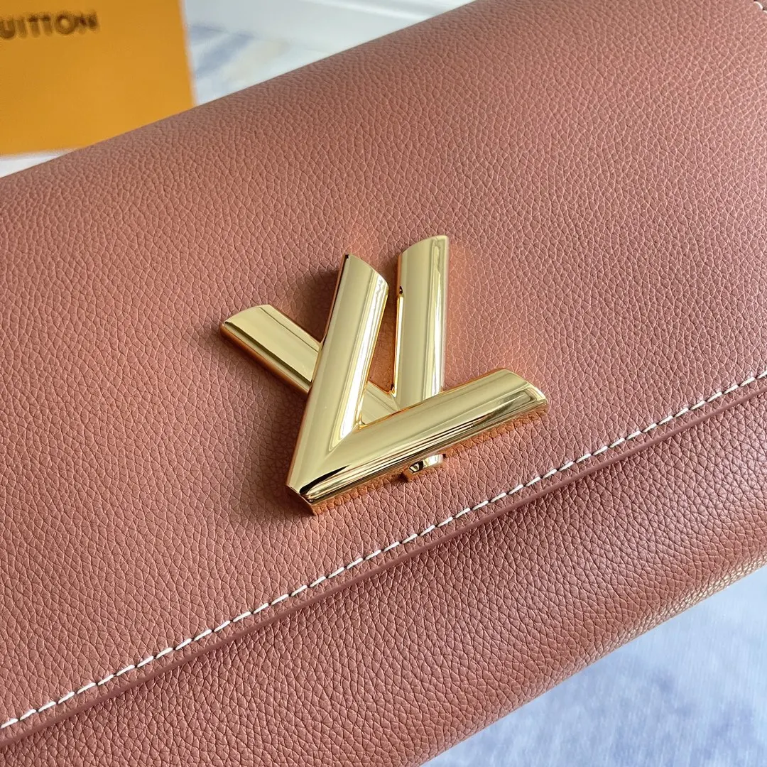 LV 黑色 米白 牛皮 收纳包 旅行收纳款
