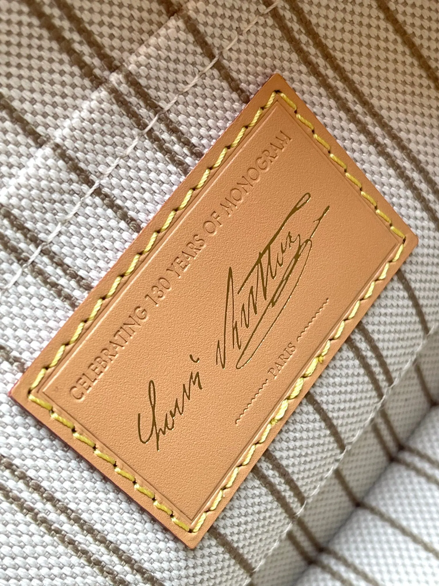 Louis Vuitton Alma 白色 皮革 手提包
