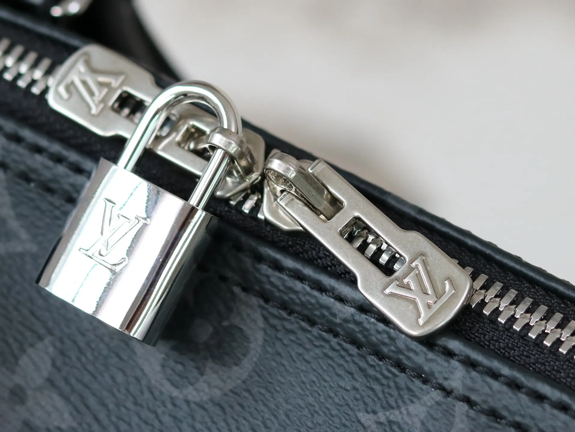 LV Speedy 鏈條包 單肩斜挎款(數字5)