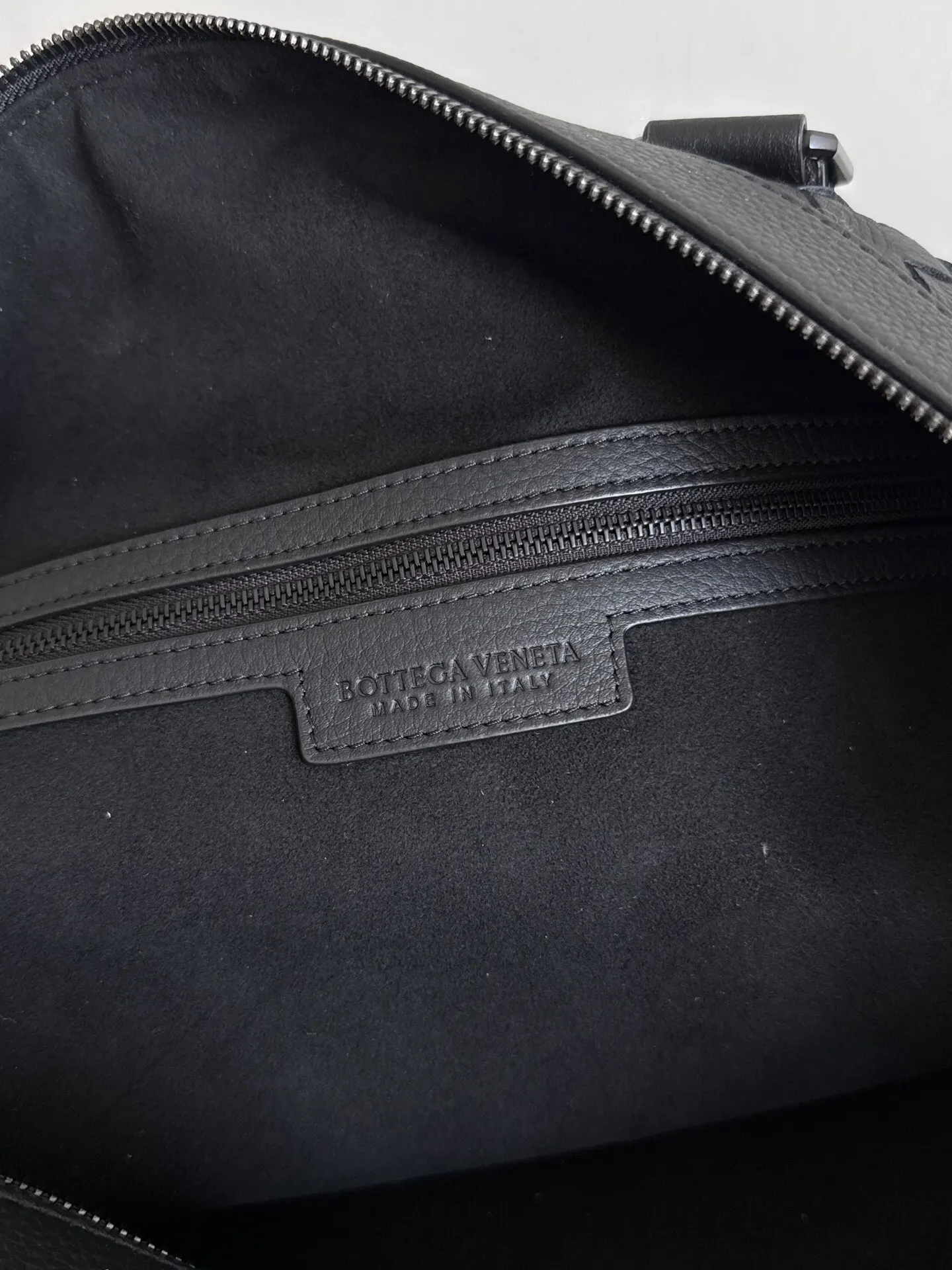 Bottega Veneta 黑色 麂皮 旅行包 大容量旅行款