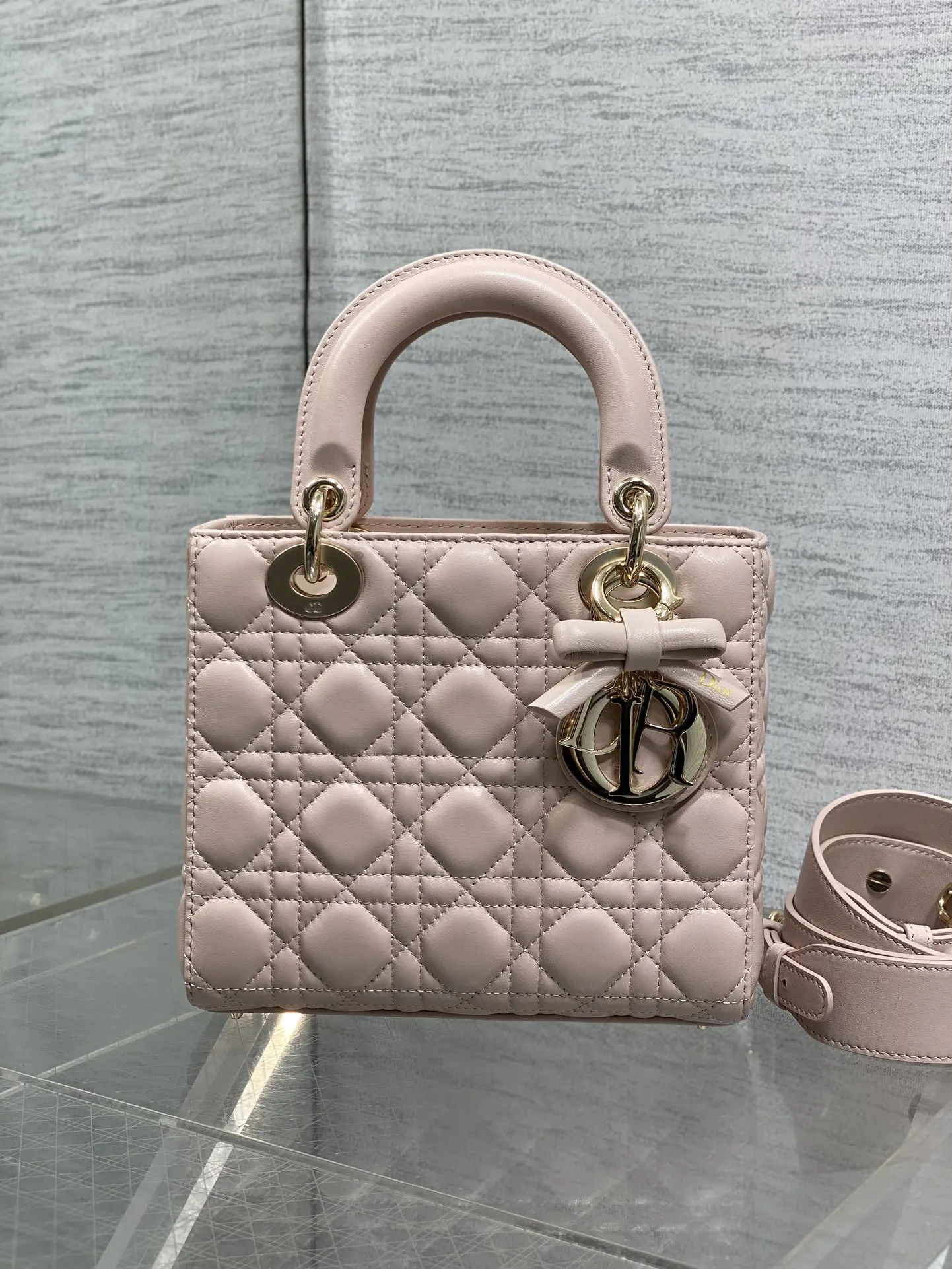 Dior Lady Dior 粉色 皮革 蝴蝶结 手提包