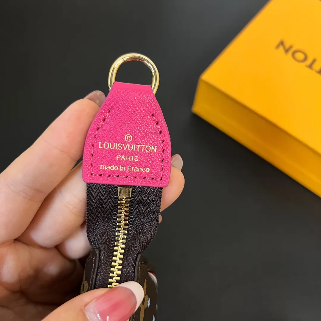 Louis Vuitton Chain Bag Canvas