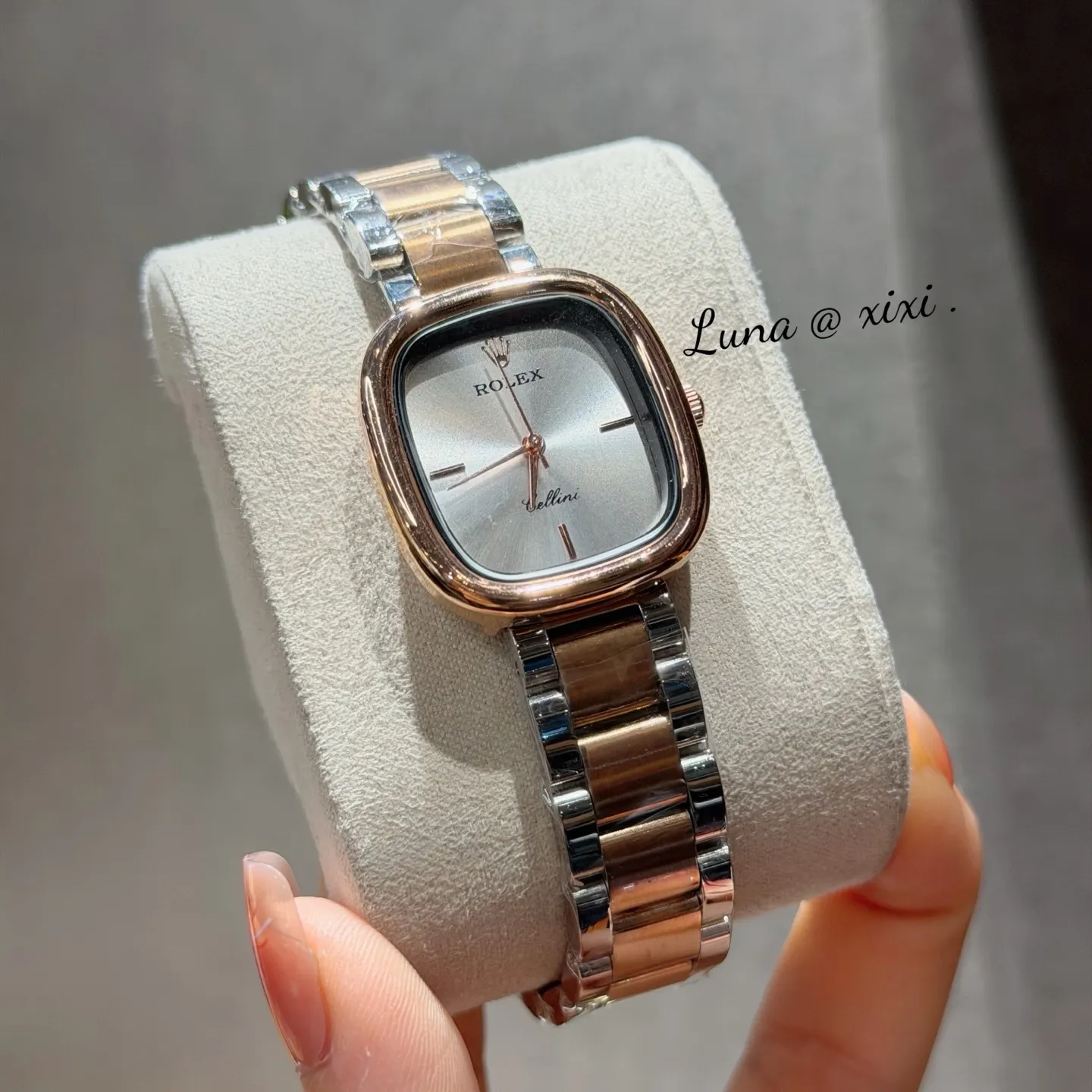 Rolex 小牛皮 小牛皮钢带搭 蝴蝶扣 不显浮华的风格广受女神喜爱 逐 手表 经典腕表款