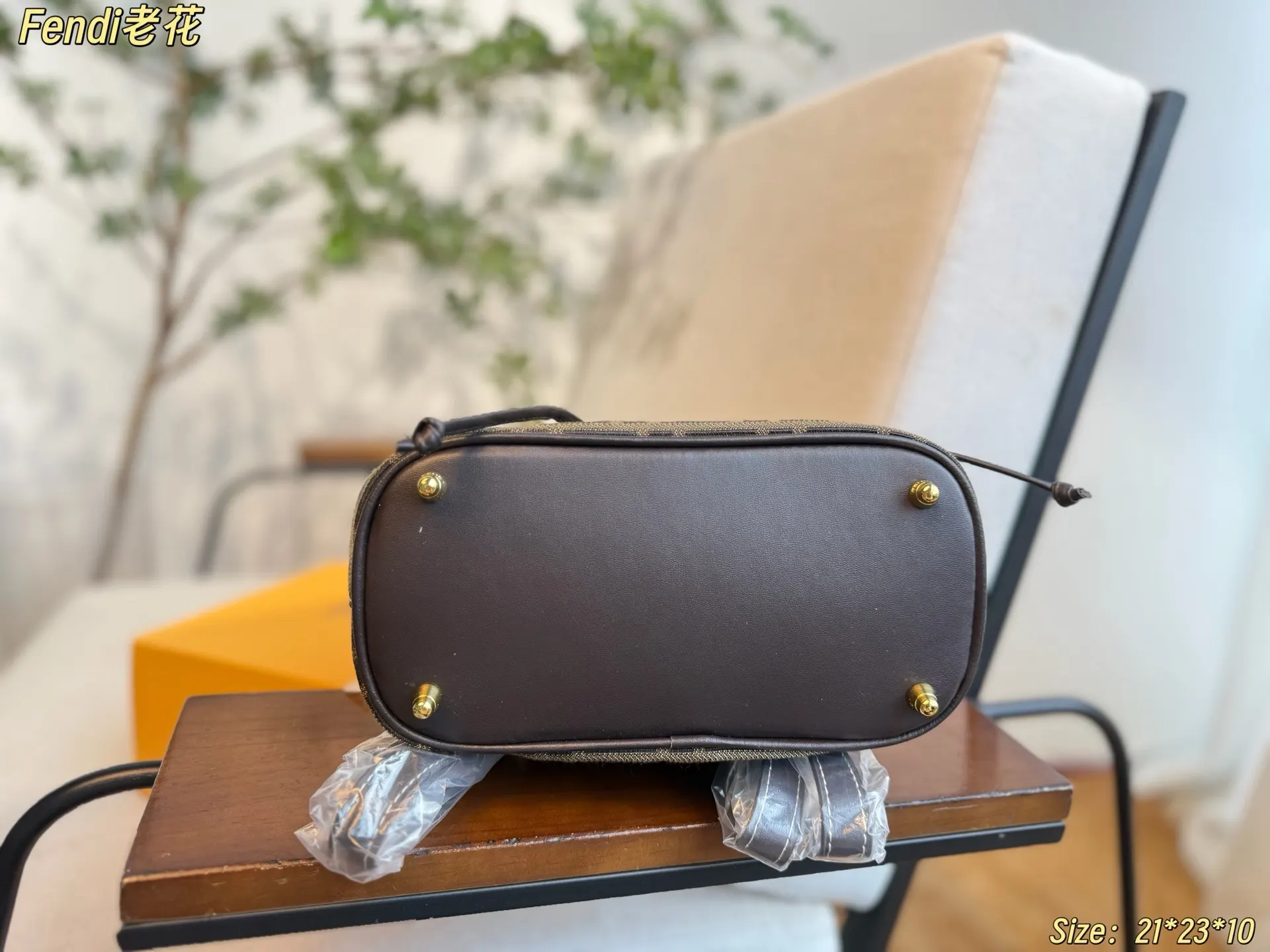 Fendi 老花 雙肩包 实用雙肩款