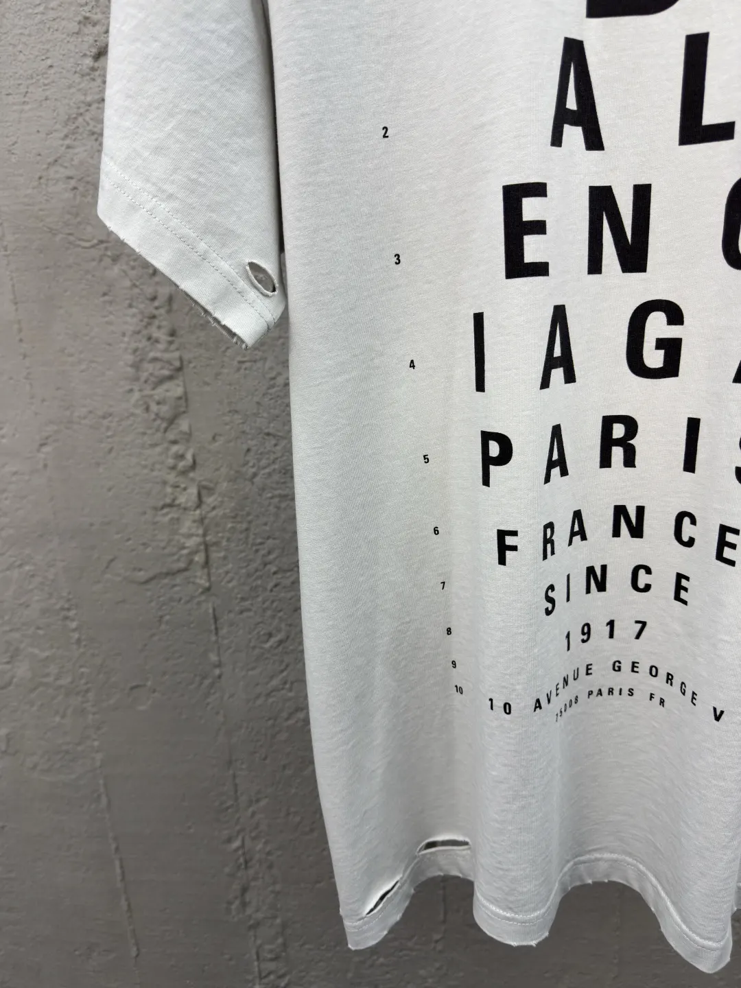 Balenciaga Paris 豎排字母圓領短袖T恤 白色