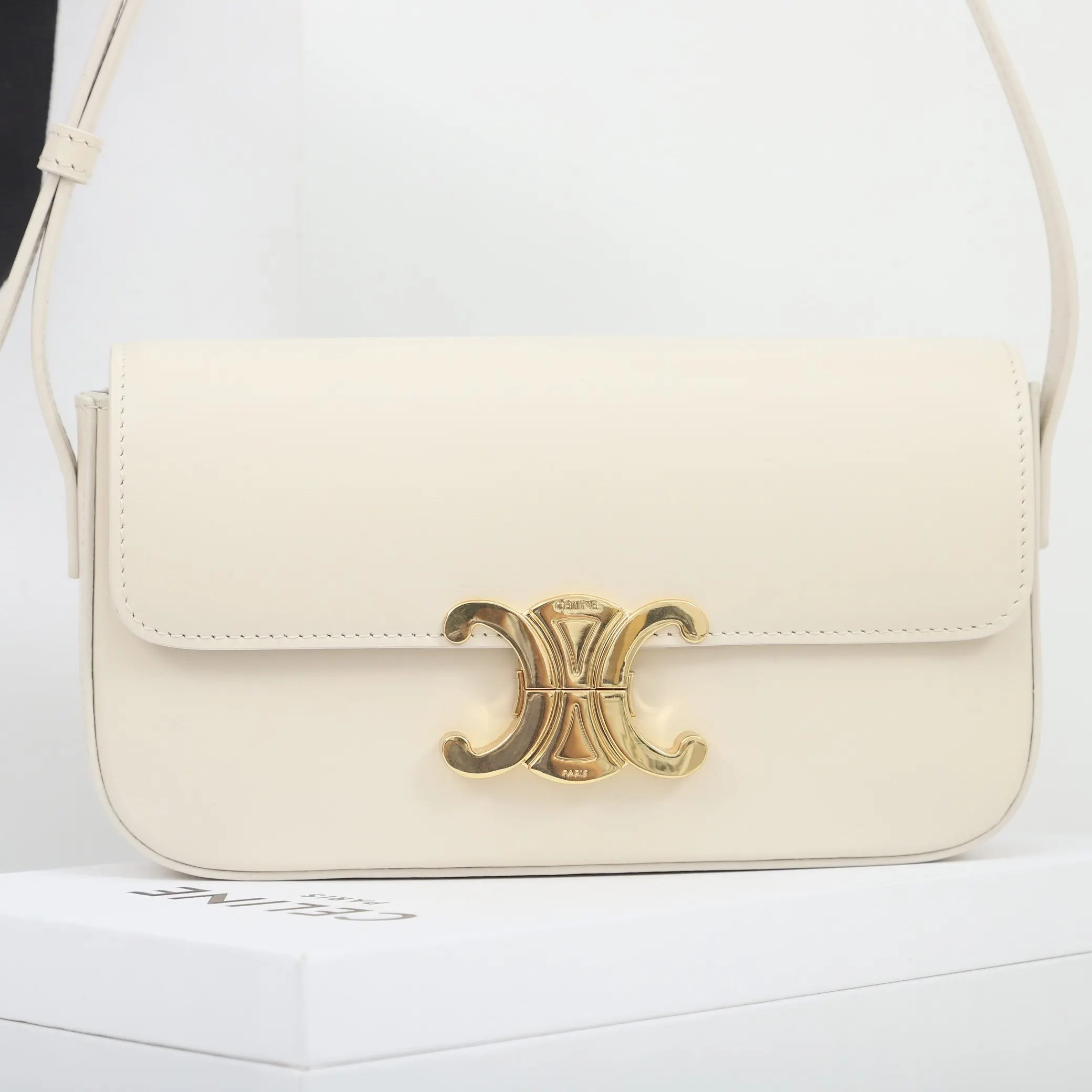 Celine 牛皮 批 意大利进口 开发 水桶包 休閒水桶款