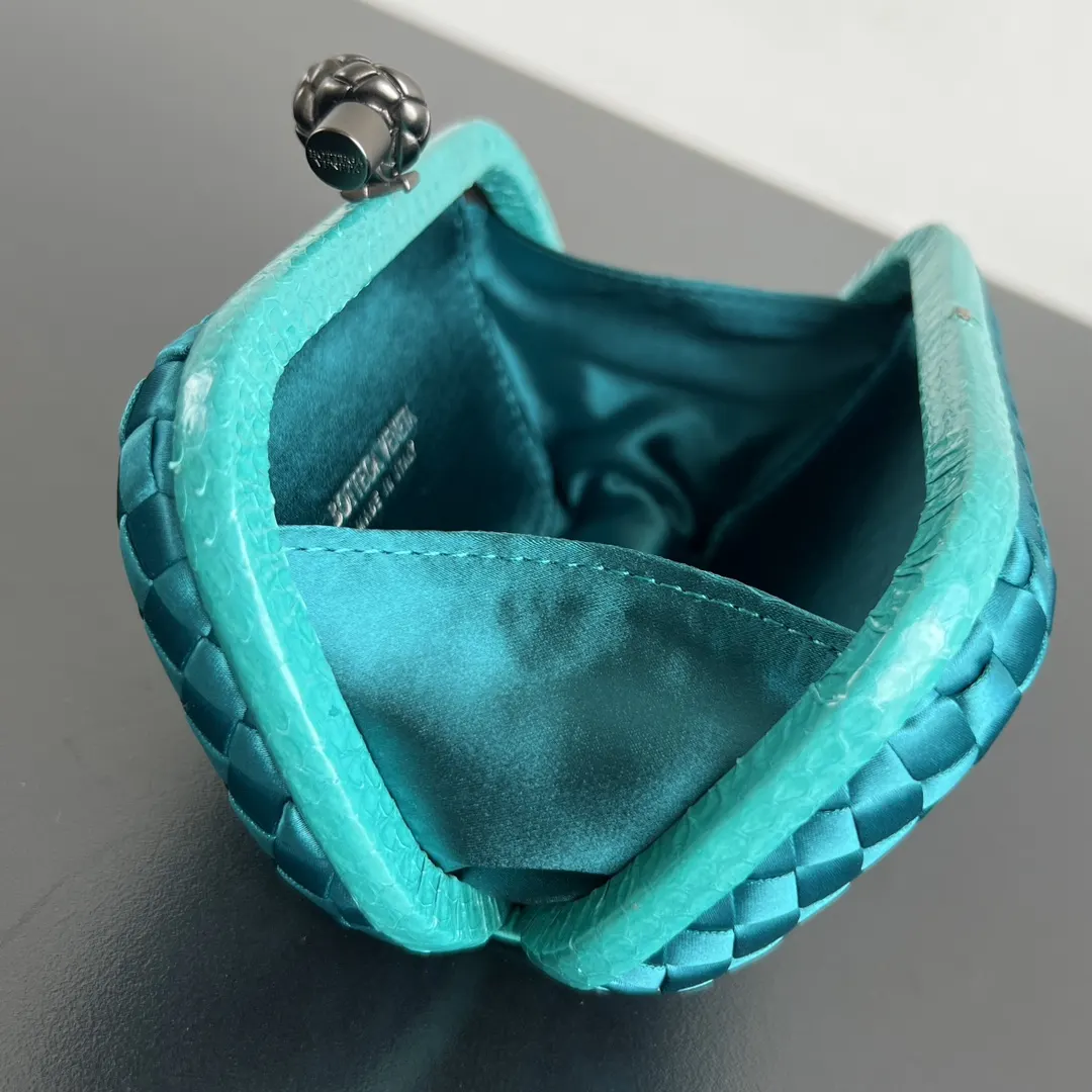 Bottega Veneta 化妆包 便携收纳款