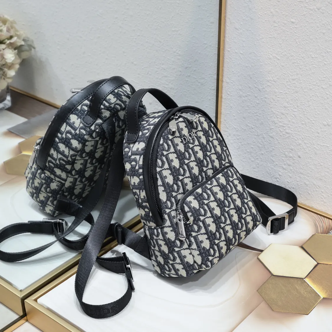 Dior 黑色 藍色 牛皮 雙肩包 实用雙肩款
