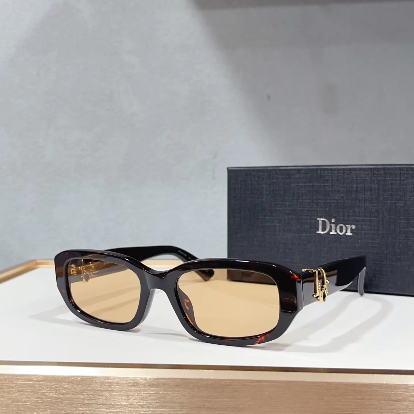 Dior 黑色渐变方框太阳镜 复古墨镜