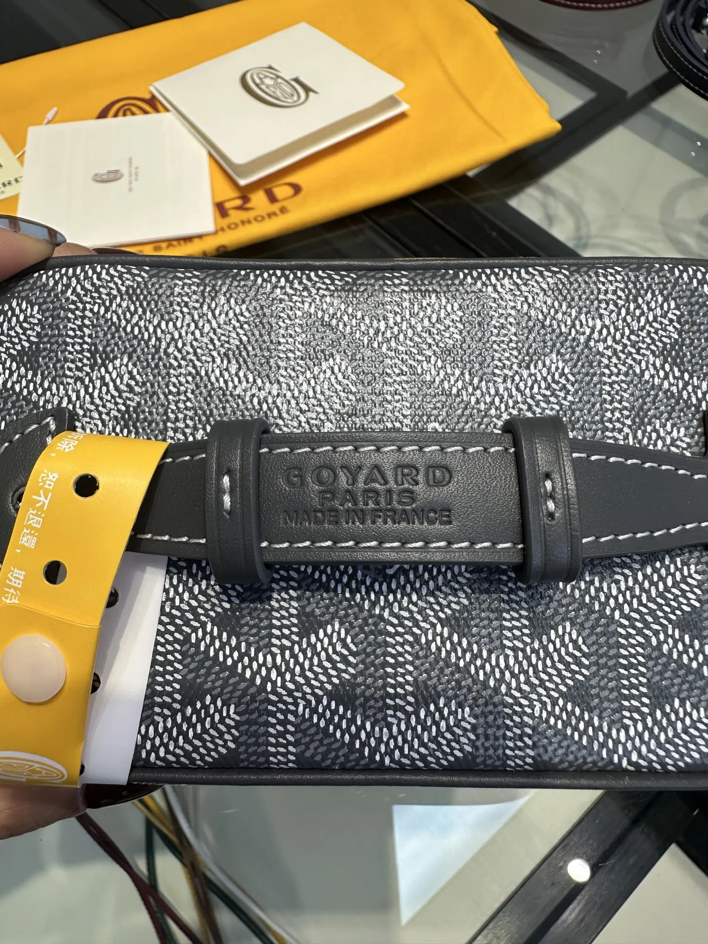 Goyard 灰色 小牛皮 收納包 旅行收納款(數字9) Goyard 灰色 小牛皮 收納包 旅行收納款(數字9)