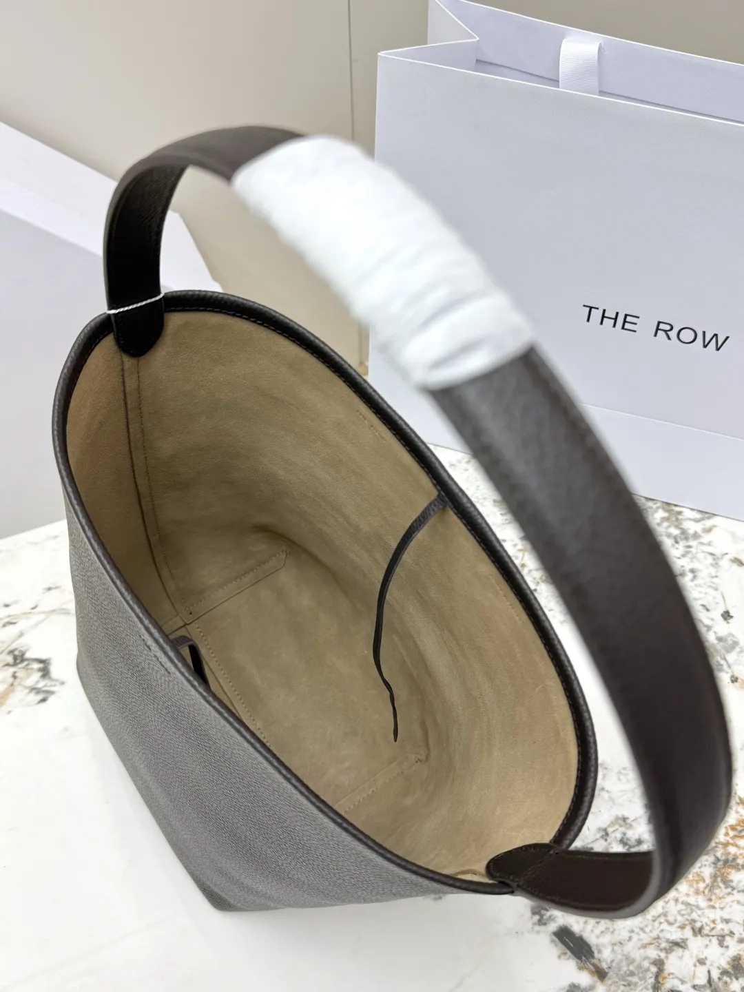Tote Bag Lightweight Leather