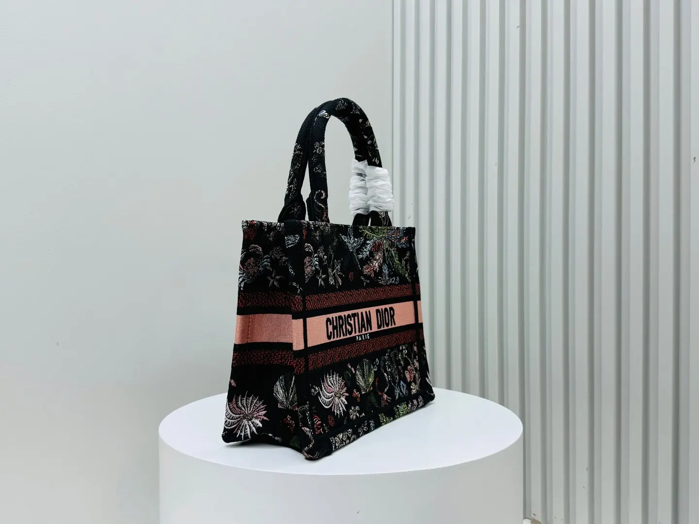 Dior Book Tote 托特包 大容量通勤(數字4) Dior Book Tote 托特包 大容量通勤(數字4)
