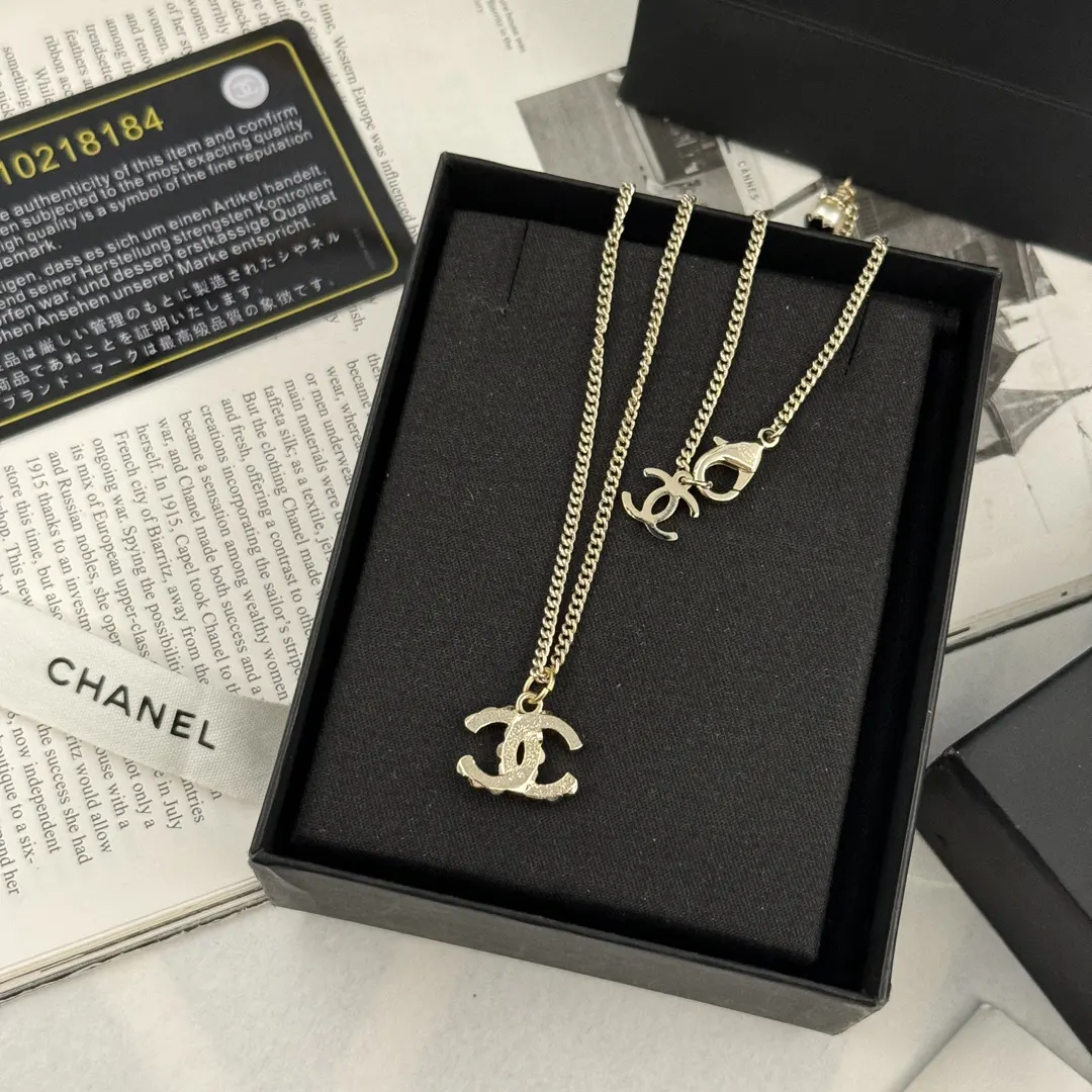 Chanel 黑色 项链