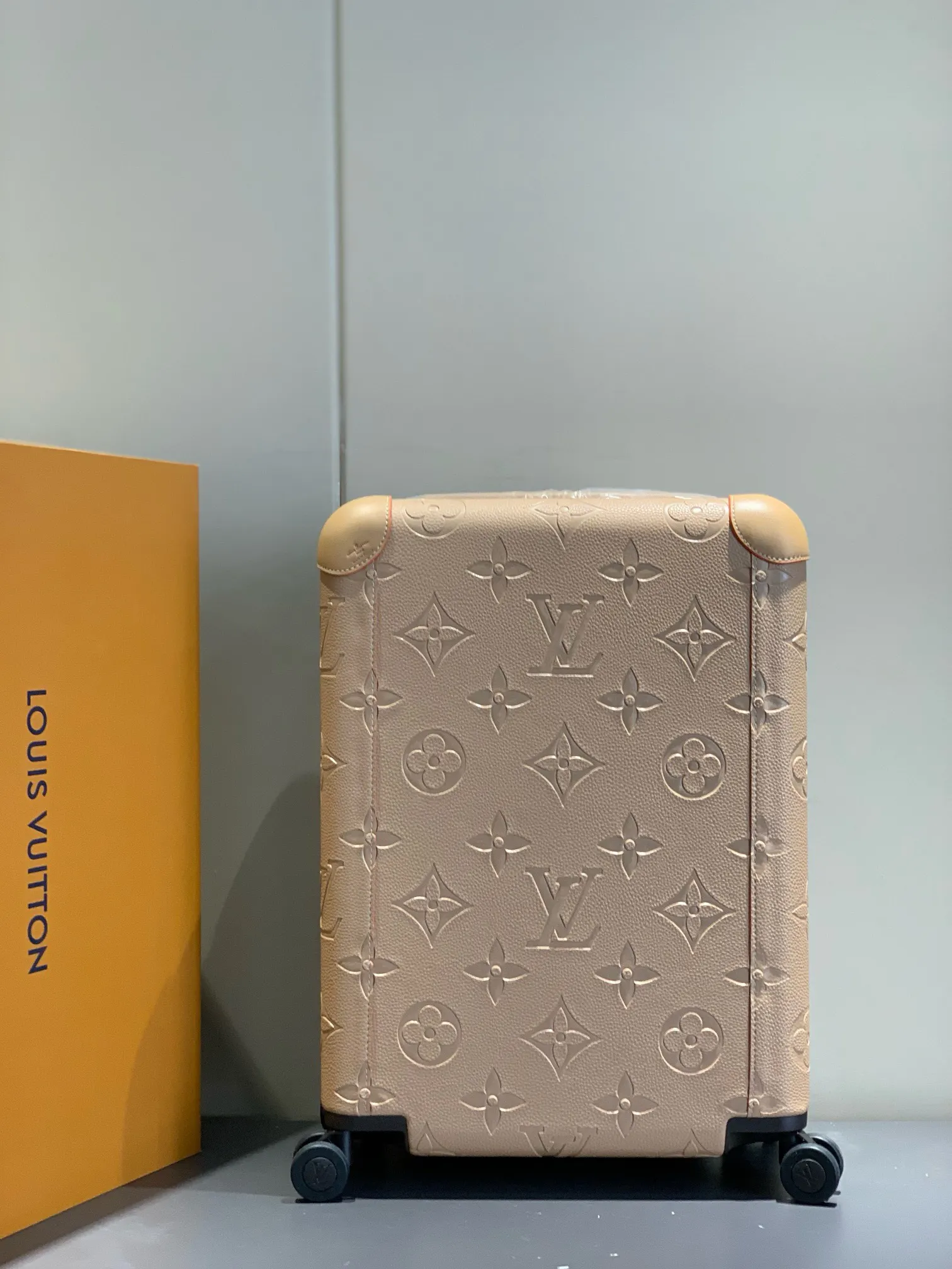 Louis Vuitton Travel Suitcase Travel Lightweight