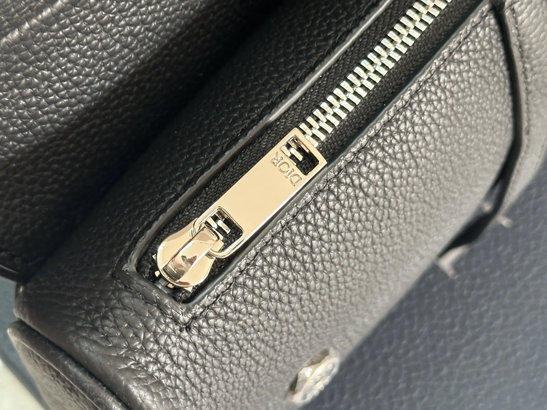 Dior Saddle 黑色马鞍包 手提斜挎 手提包
