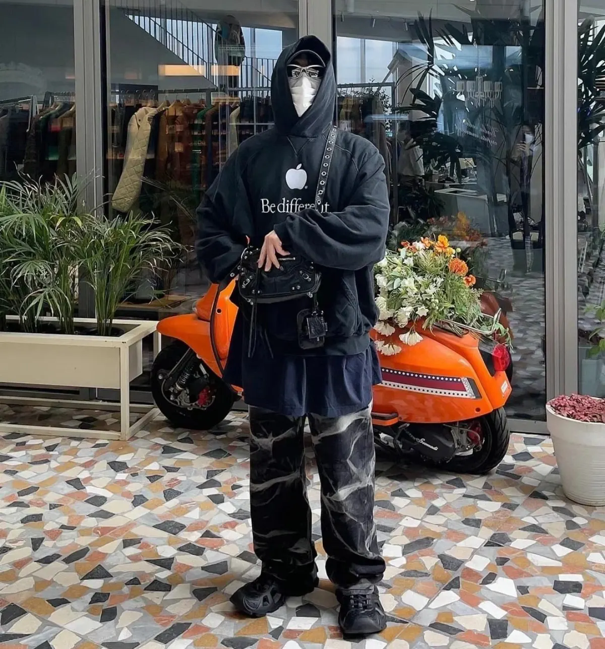 Balenciaga 單肩包 日常搭配