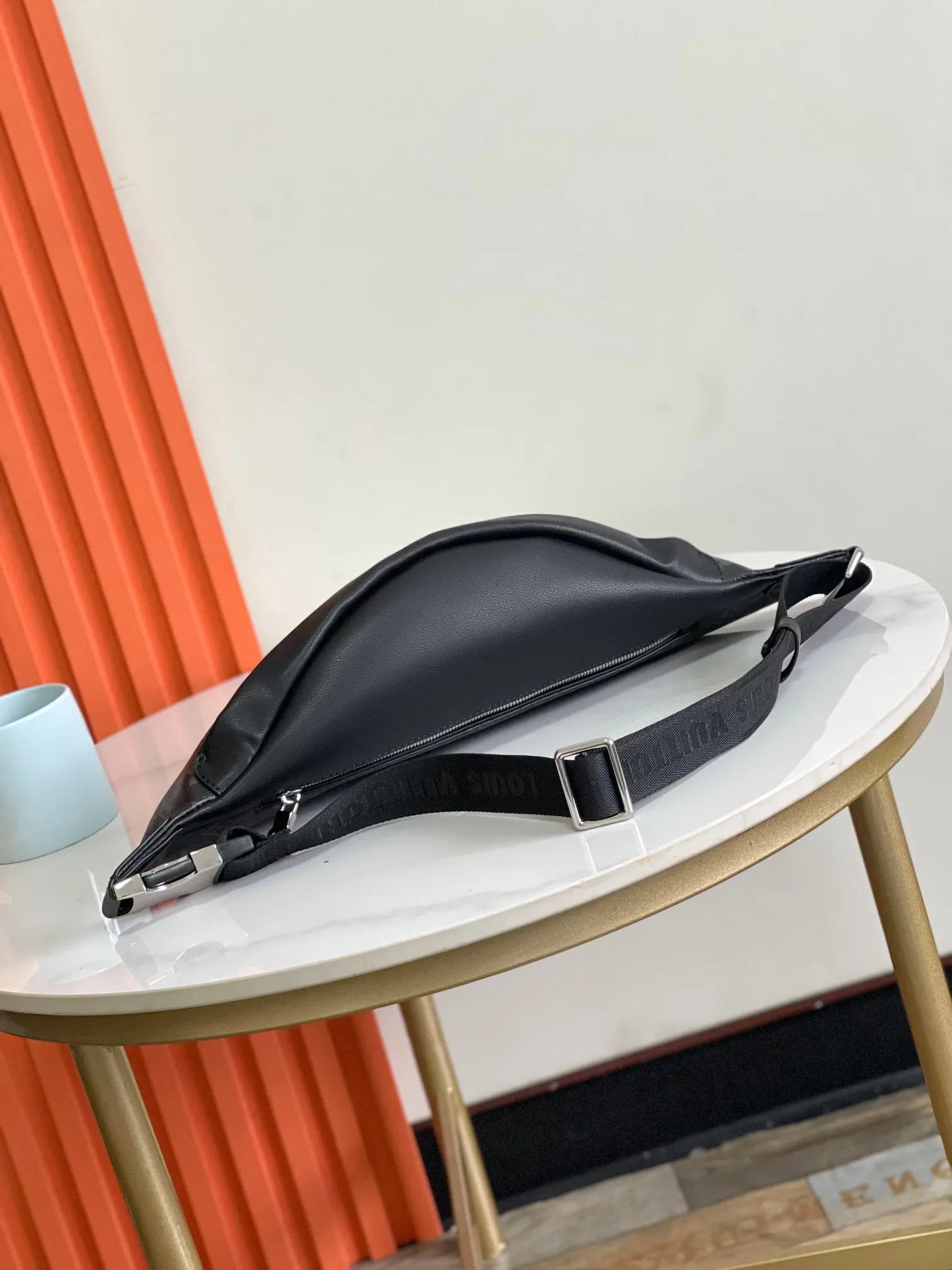 Crossbody Bag Lightweight Leather