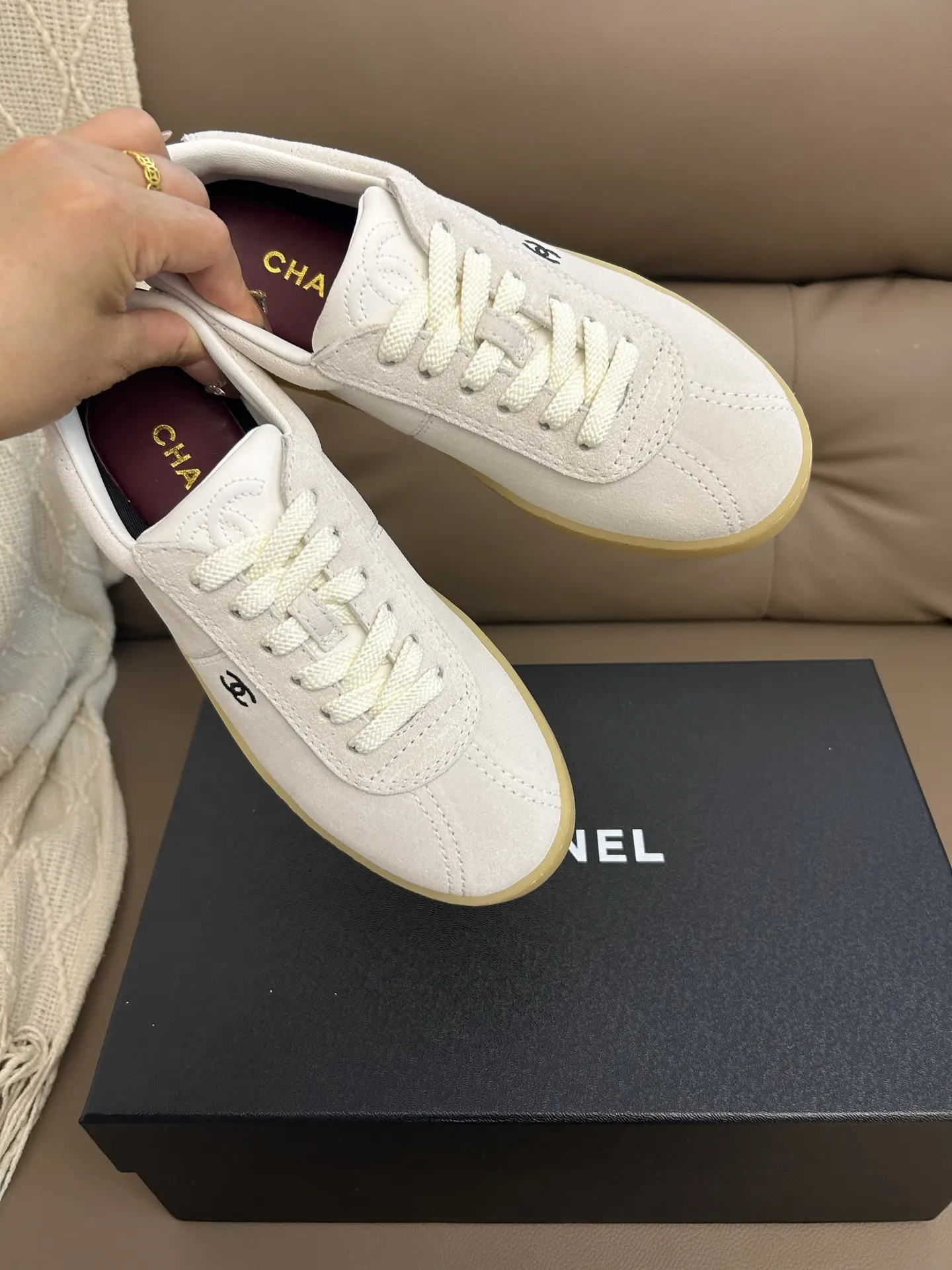 Chanel 白色羊皮休閒鞋 双C低幫