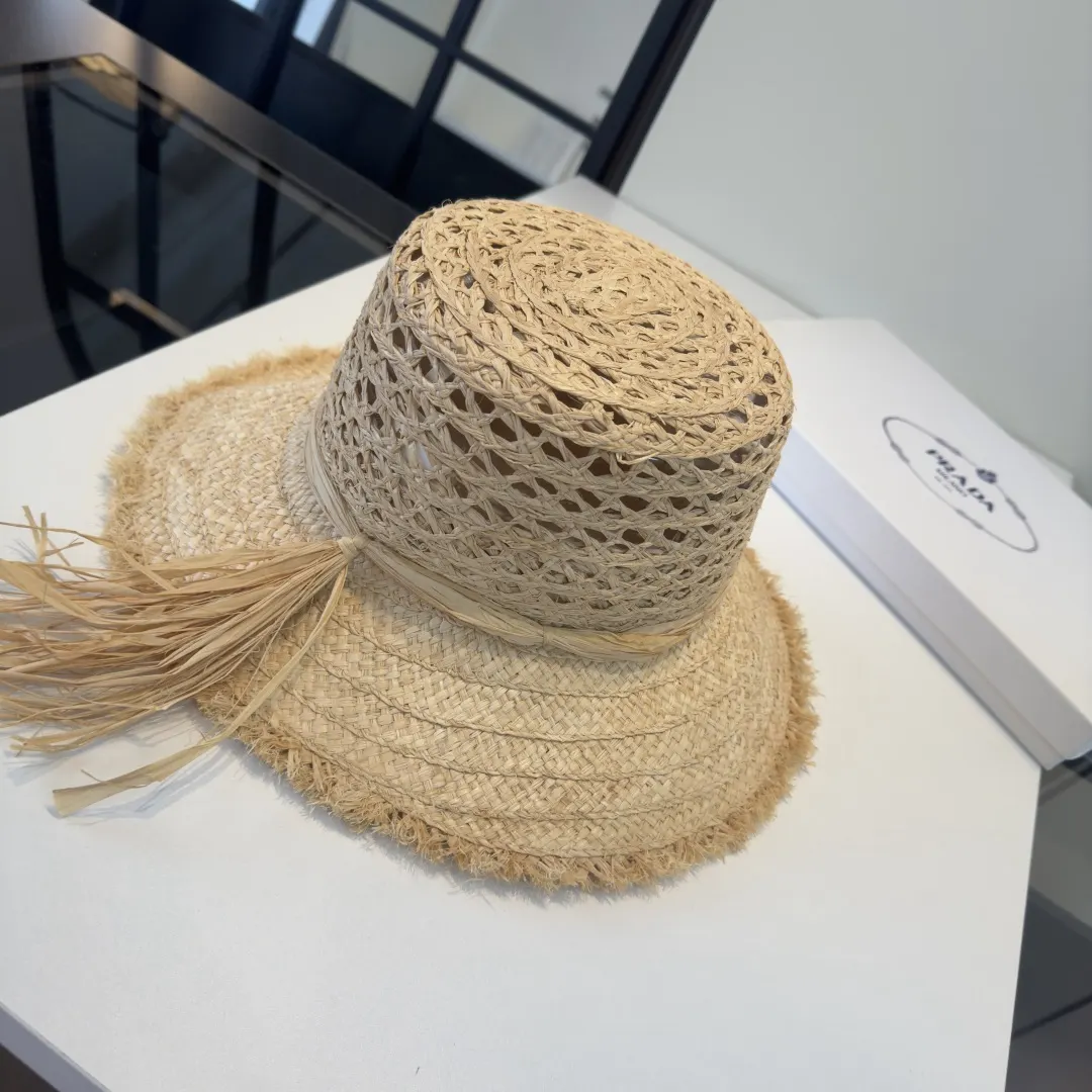Prada 草帽 度假遮阳款