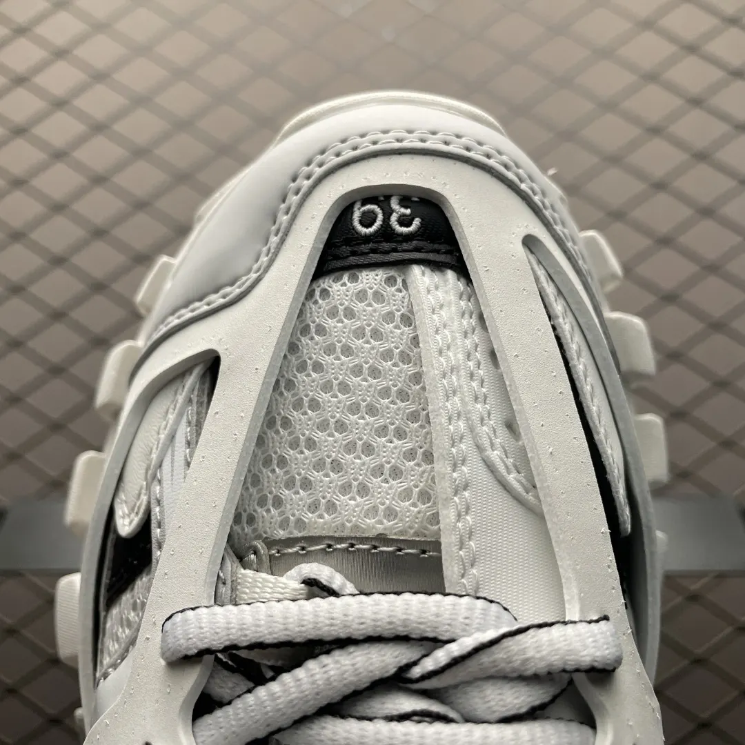 Balenciaga 运动鞋 厚底(數字7) Balenciaga 运动鞋 厚底(數字7)