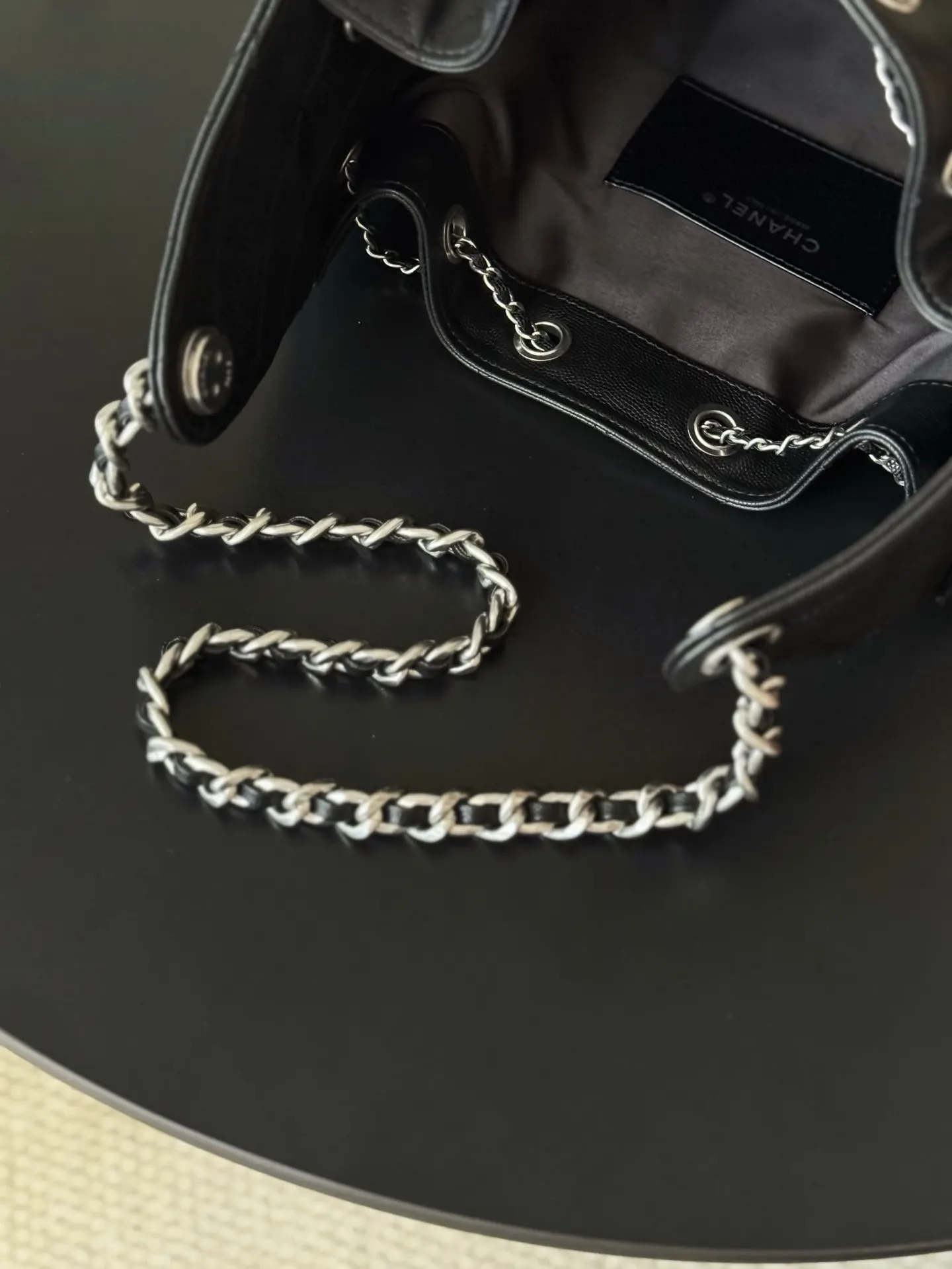 Chanel Hobo Shoulder Bag Vintage Leather Image 9 Chanel Hobo Shoulder Bag Vintage Leather Image 9