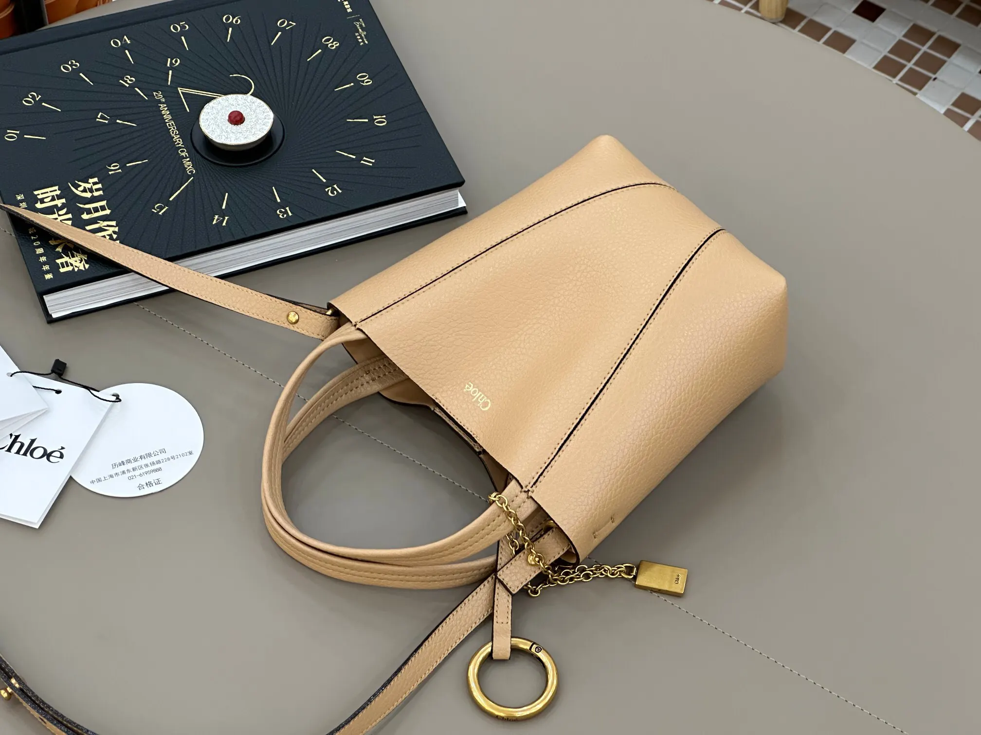 Chloe Spin Bag 奶茶色 明星为啥都偏爱 斜背包 輕便斜挎款