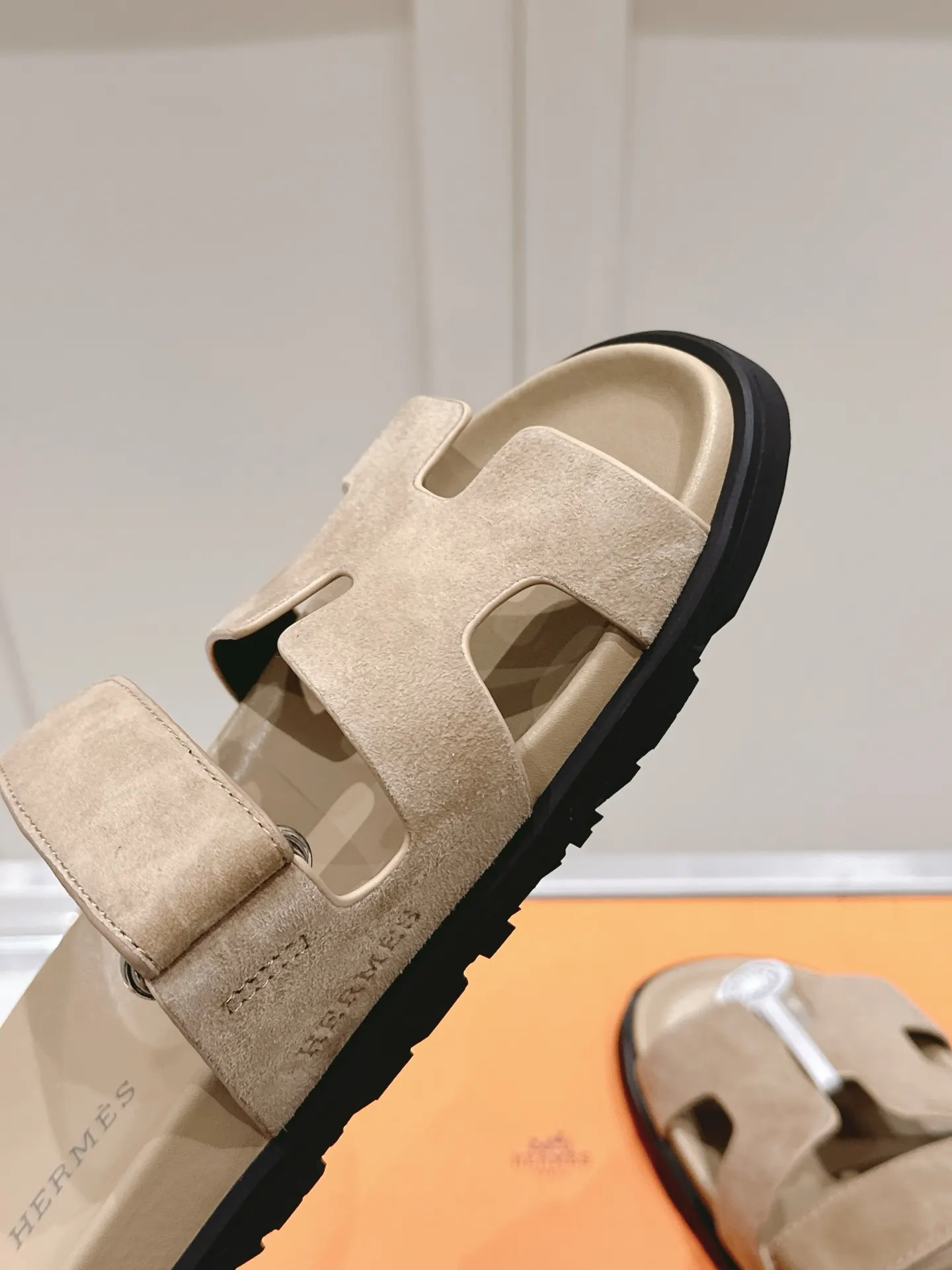 Hermès Oran 羊皮 拖鞋 舒适