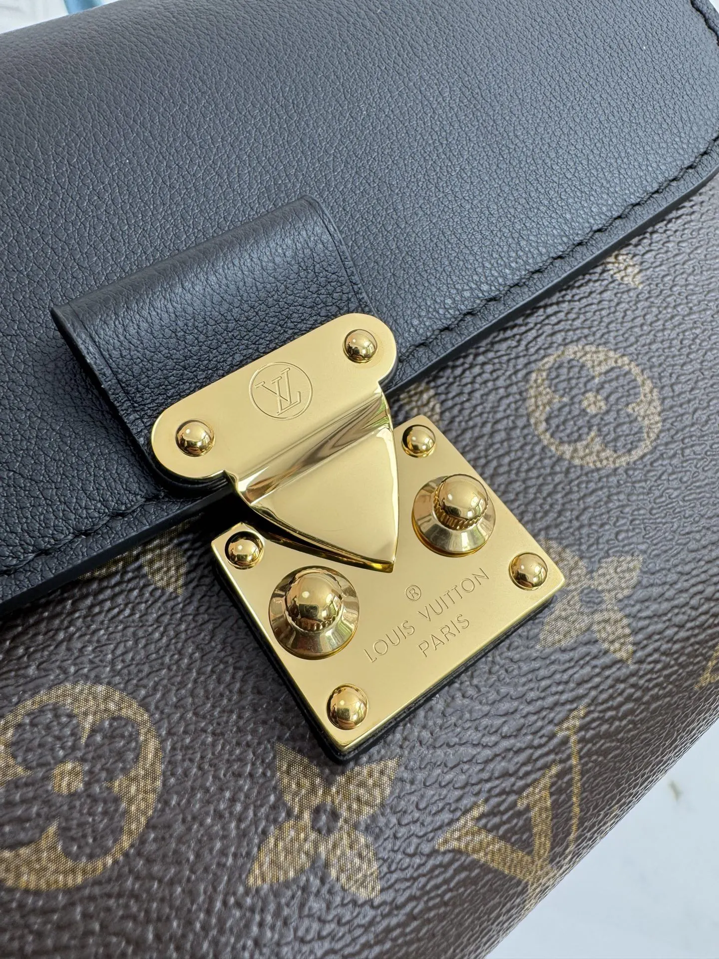 Louis Vuitton M28288 黑色 老花 手提包 实拍款02