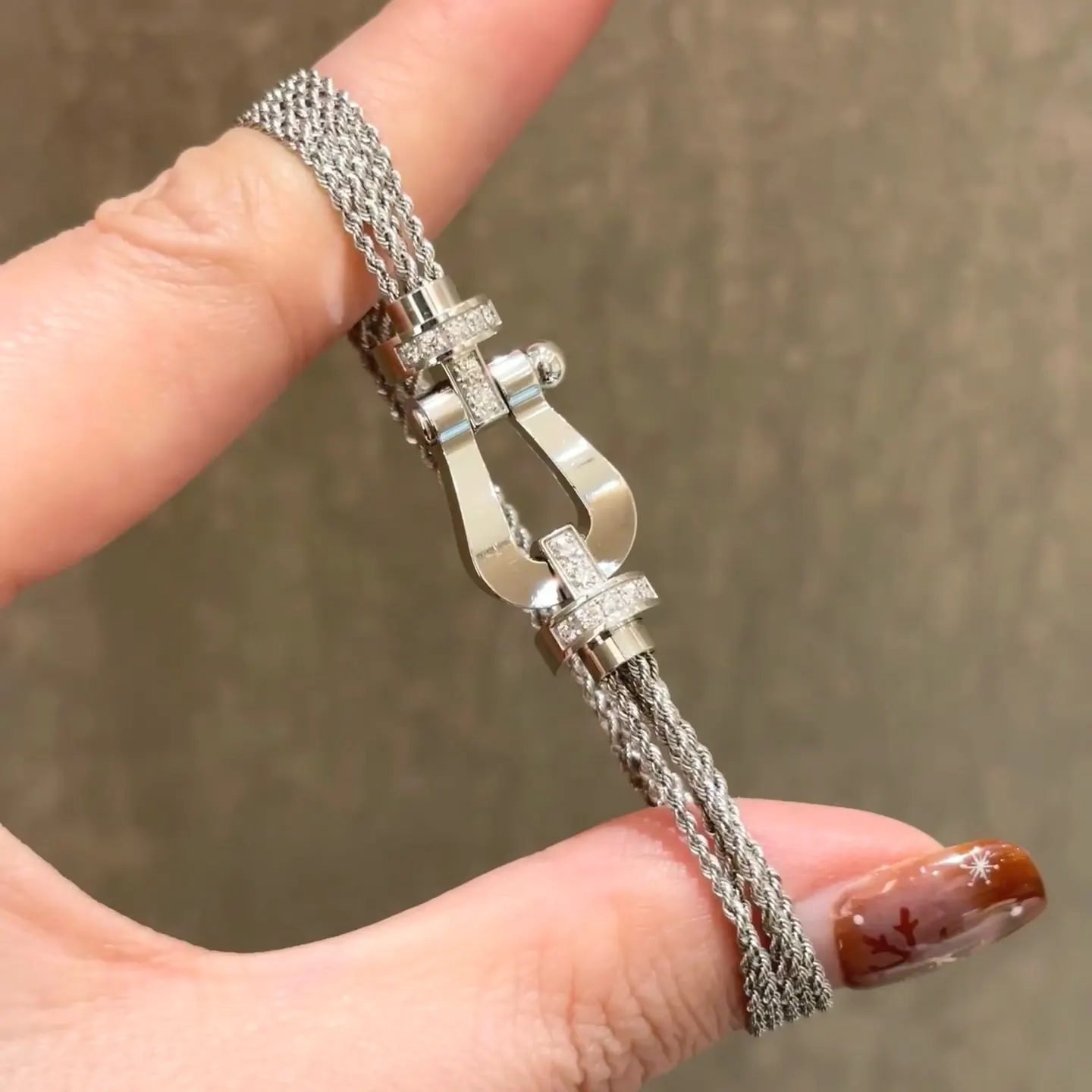 Hermes 玫瑰金 金色 银色 红色 手链 日常叠戴款