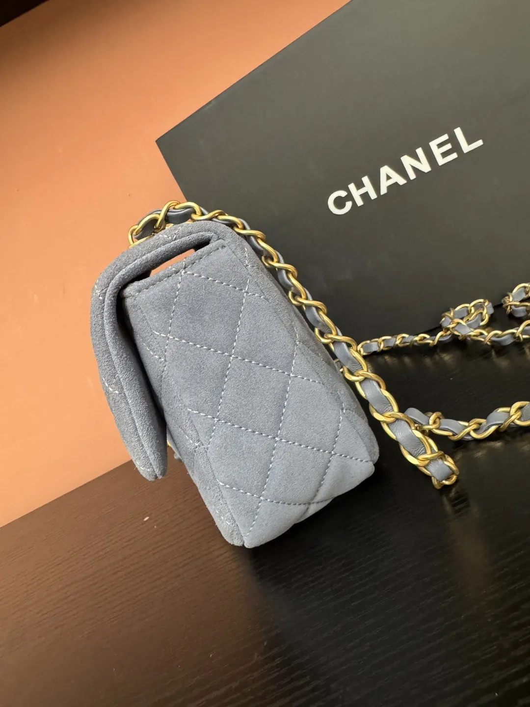 Chanel 麂皮 翻盖 链条包