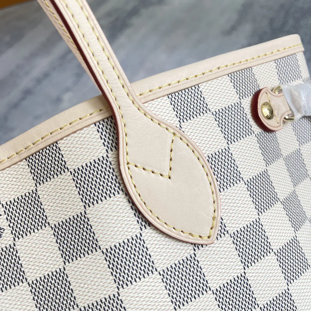Louis Vuitton Gold Clutch Bag Leather